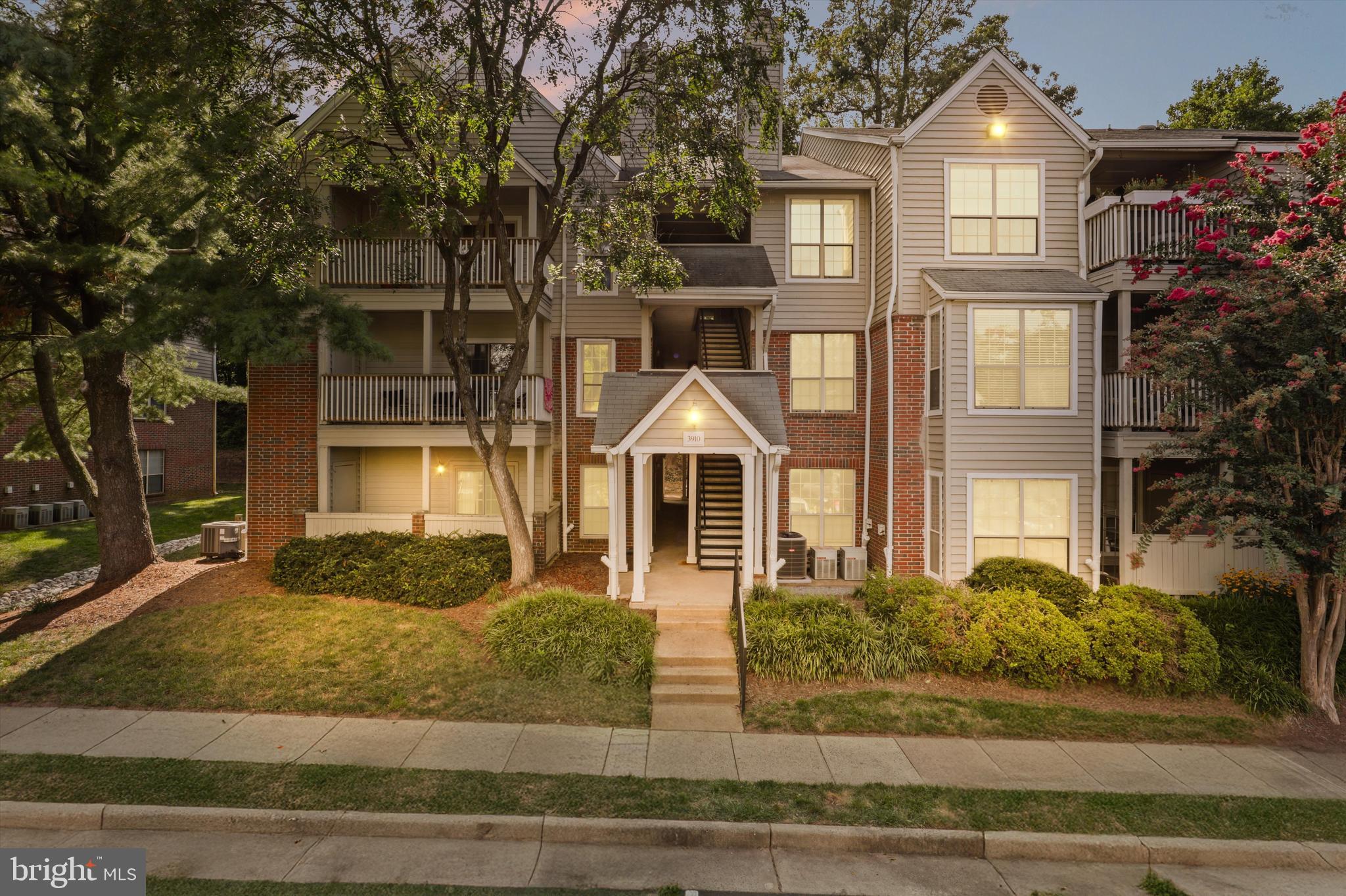 THIS IS THE ONE - A completely renovated top-floor condo at 3910 Penderview Dr Unit 632 that delivers everything smart buyers are looking for in today's market.
WHY SMART BUYERS CHOOSE MOVE-IN READY:
Savvy buyers understand the true cost of renovations. A kitchen renovation alone typically runs $10,000-15,000, bathroom renovations $10,000-18,000, flooring $3,000-$5,000, HVAC $5,000-7,000, plus fresh paint throughout $2,000-3,000 - not to mention the hassle of living in construction chaos. Here, someone else already invested in these major updates, and you get to enjoy the results immediately.
RECENT MAJOR RENOVATIONS COMPLETED:
- Complete bathroom renovation (2024)
- Kitchen upgrade (2024)
- All interior doors replaced (2024)
- New washer and dryer (2024)
- New HVAC and air conditioning (2022)
- Fresh paint throughout (2022)
- New balcony (2021)
YOUR LIFESTYLE AWAITS:
The top-floor location means peaceful mornings and evenings on your private covered balcony and no upstairs neighbors. The Penderview community offers resort-style amenities including outdoor pool, fitness center (5 AM-11 PM), party room for 55 guests, community grills, playground, and on-site car wash.
PRACTICAL ADVANTAGES:
- 564 thoughtfully designed square feet
- Full size clothes washer and dryer in unit
- One reserved parking space included
- Guest parking available (up to 7 days)
- On-site maintenance and porter services
- Minutes to Fair Oaks Mall, Fairfax Corner, Whole Foods, Wegmans, and Penderbrook Golf Course
- Easy commuter access via Route 66, 123, and Fairfax County Parkway
THE BOTTOM LINE:
While other buyers are calculating renovation costs and timelines, you can simply move in and start enjoying your new home. At $289,000, you're getting a completely updated unit in a well-managed community with exceptional amenities.
Schedule your showing today and see why this could be your perfect home.