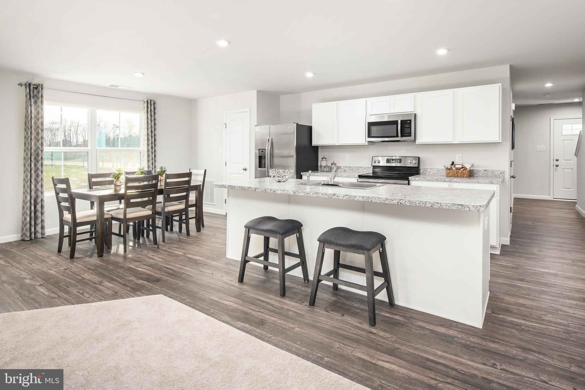 GREEN RIDGE MANOR - Residential