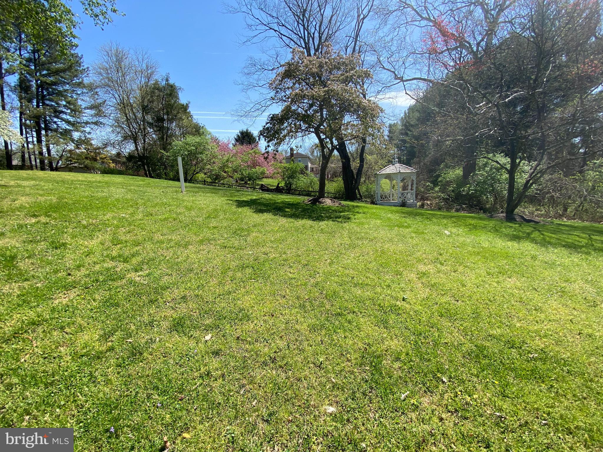 WOLF TRAP GREEN - Residential Lease