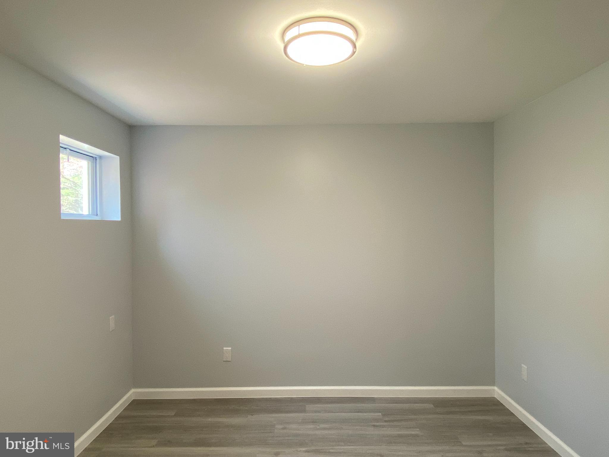 WOLF TRAP GREEN - Residential Lease