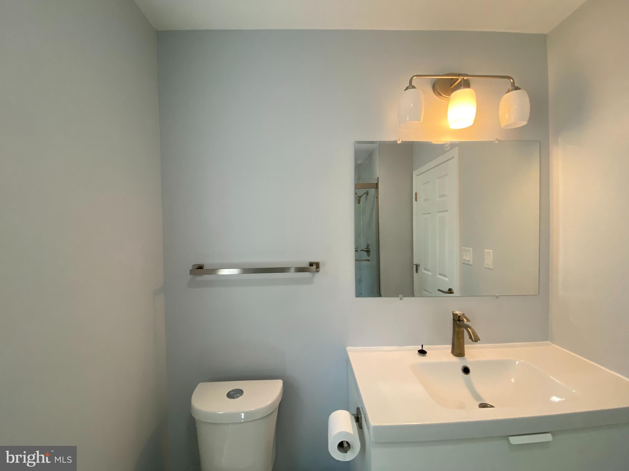 WOLF TRAP GREEN - Residential Lease