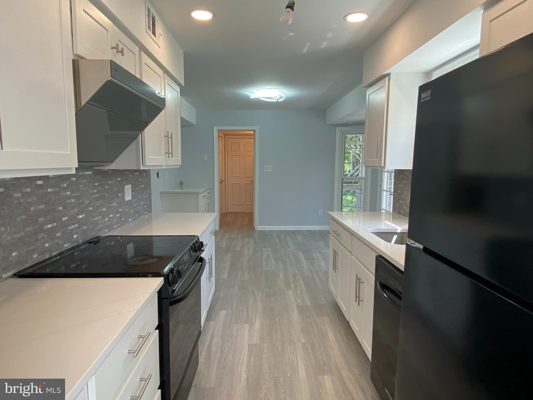 WOLF TRAP GREEN - Residential Lease