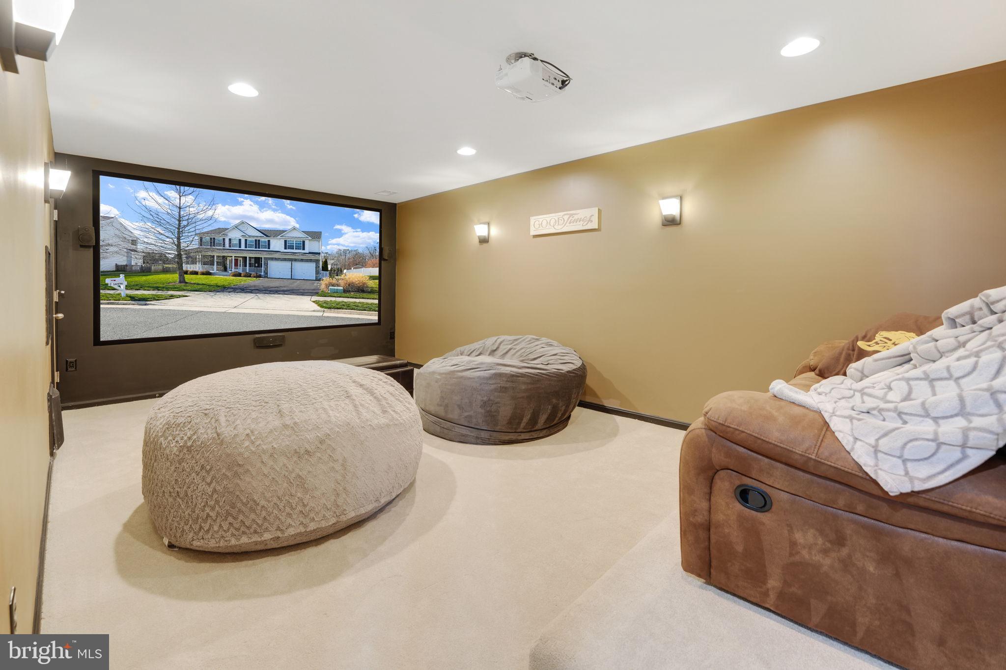 ELLIS MILL ESTATES - Residential