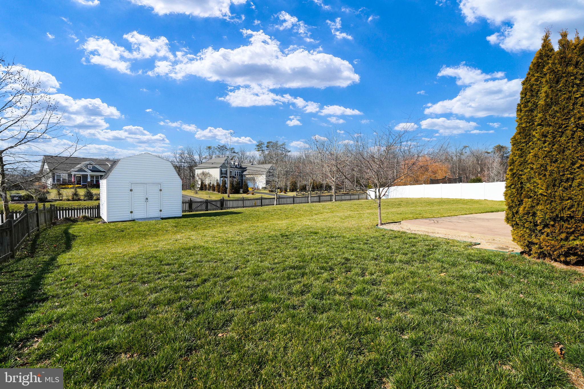 ELLIS MILL ESTATES - Residential