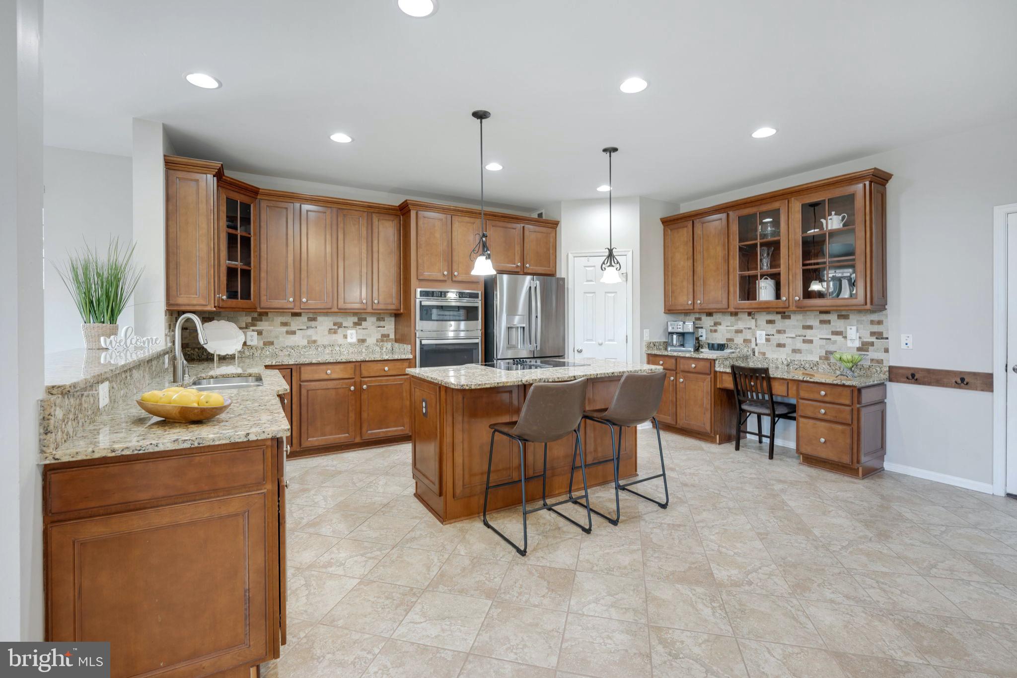 ELLIS MILL ESTATES - Residential