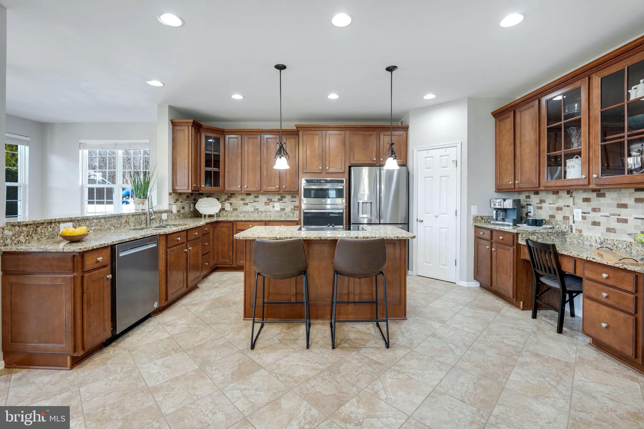 ELLIS MILL ESTATES - Residential