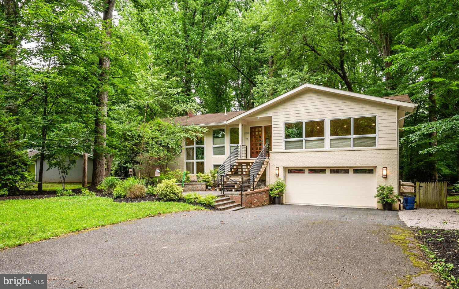 8313 STILL SPRING COURT