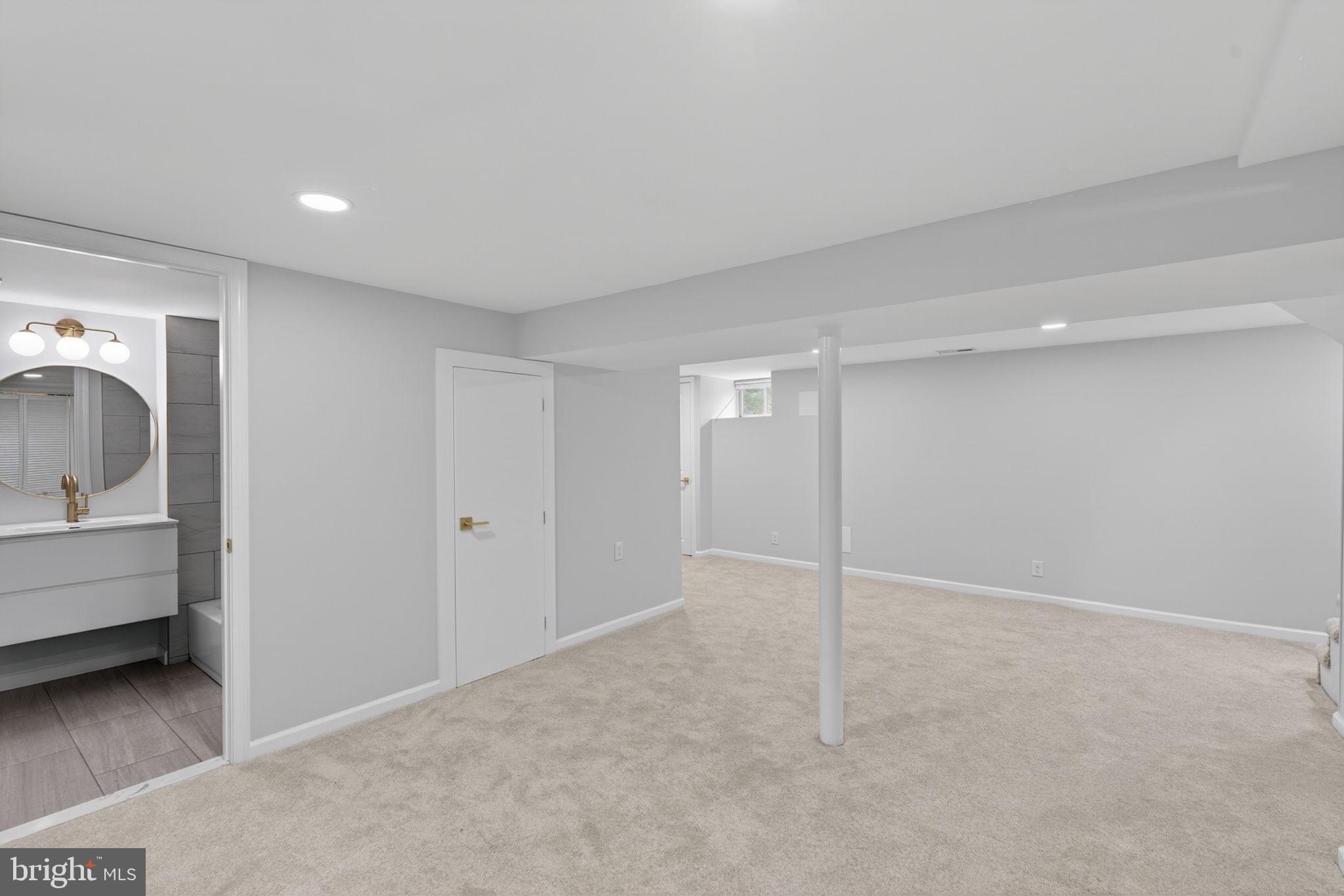 PARKVILLE - Residential
