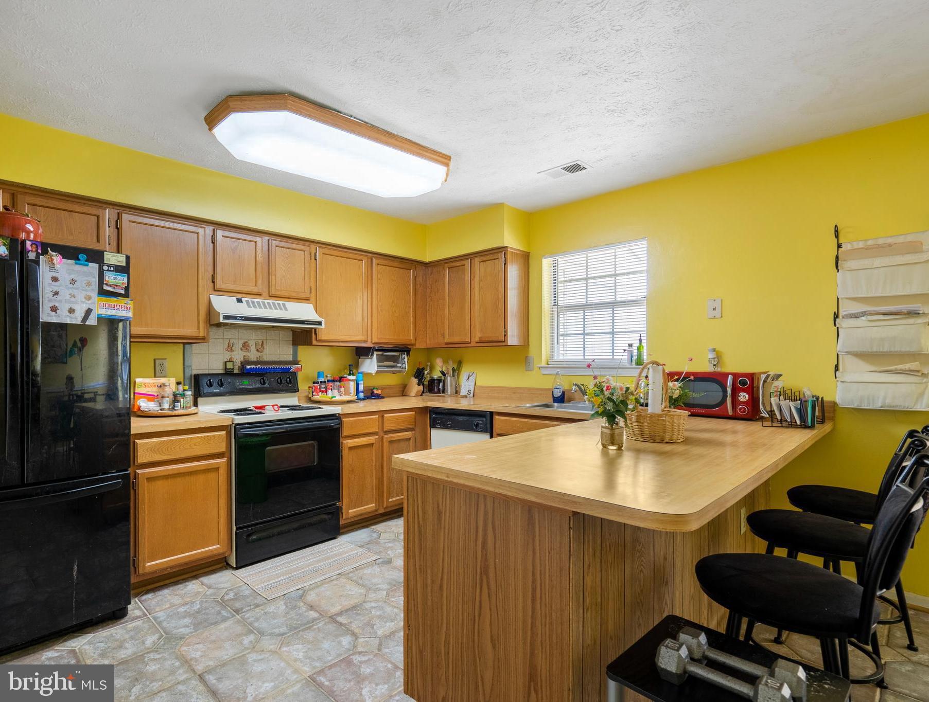 ST CHARLES SUB - HAMPSHIRE - Residential