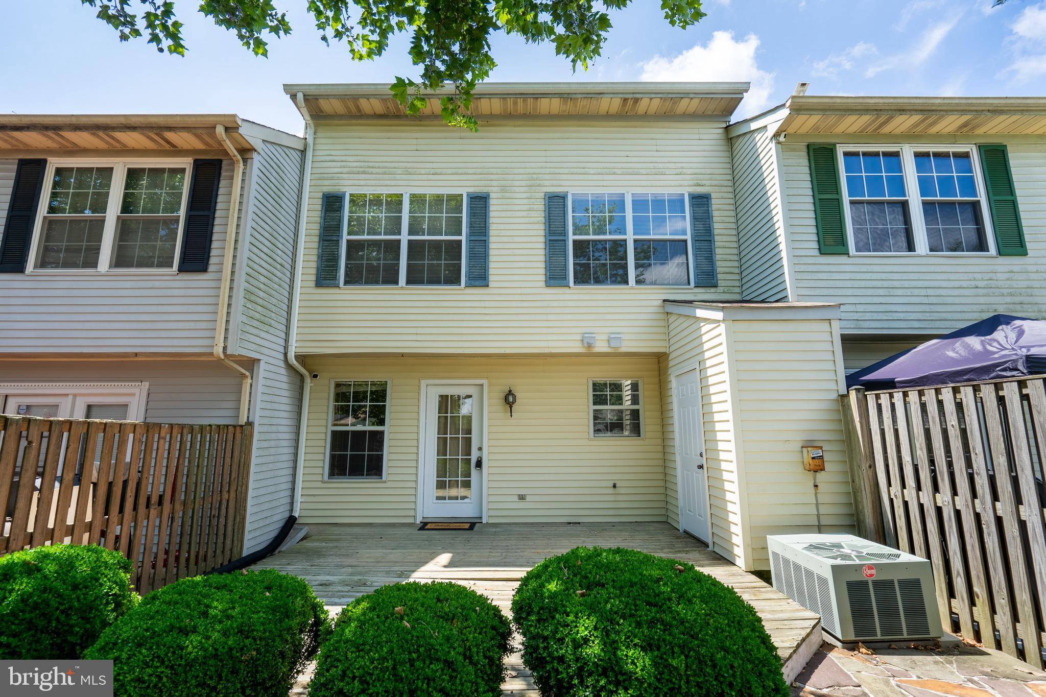 ST CHARLES SUB - HAMPSHIRE - Residential