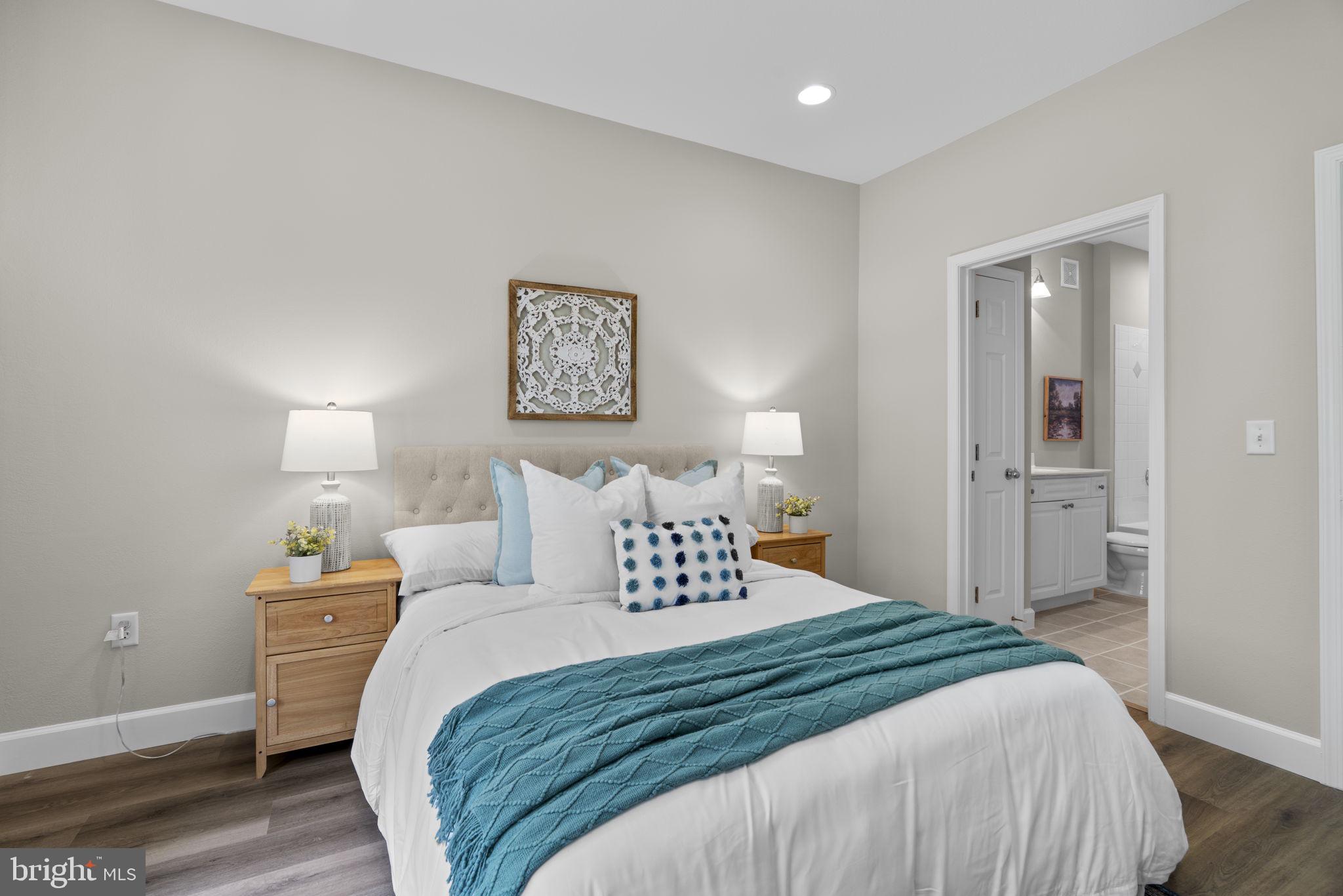 FITZ AT ROCKVILLE TOWN C - Residential