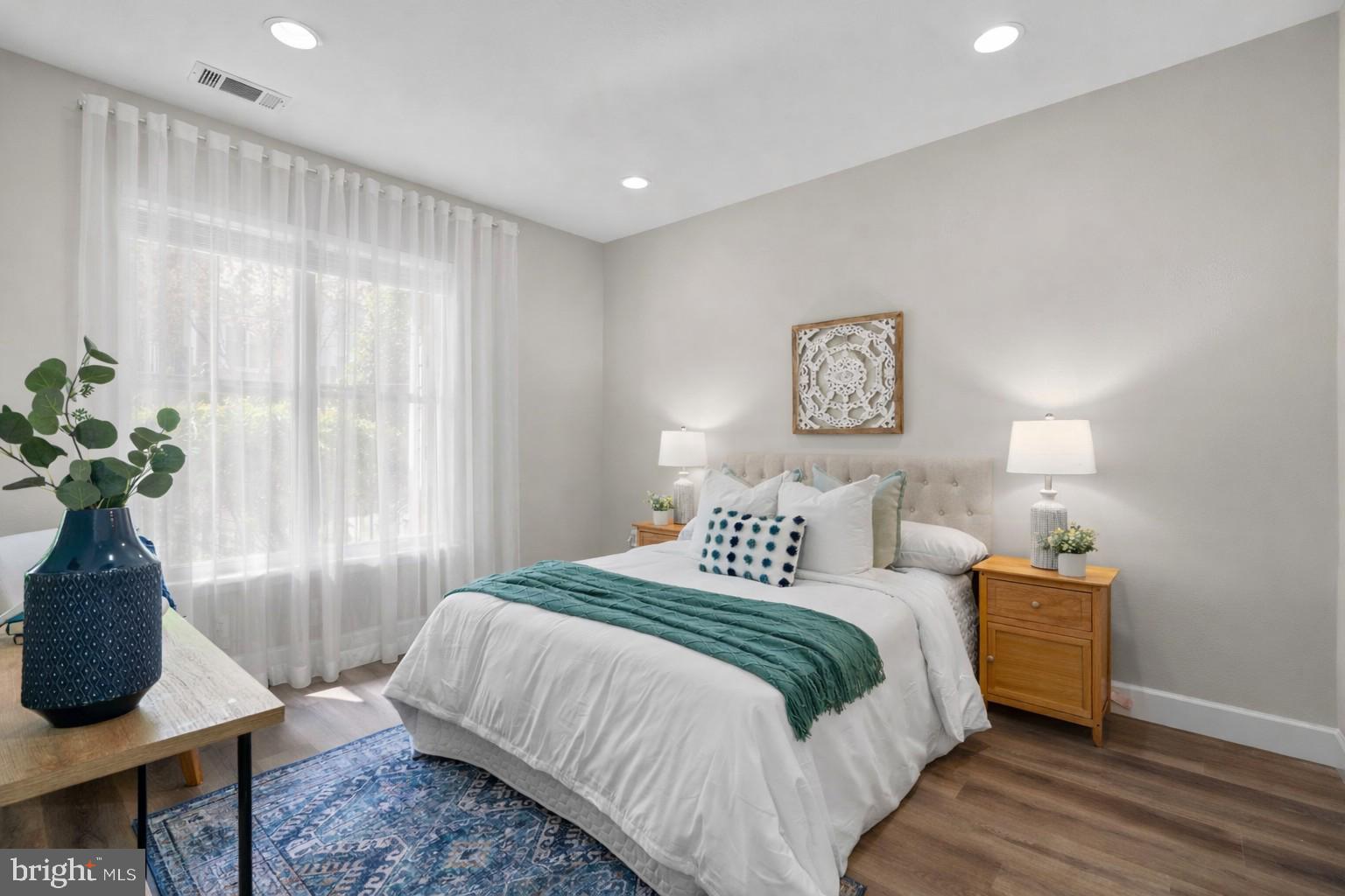 FITZ AT ROCKVILLE TOWN C - Residential