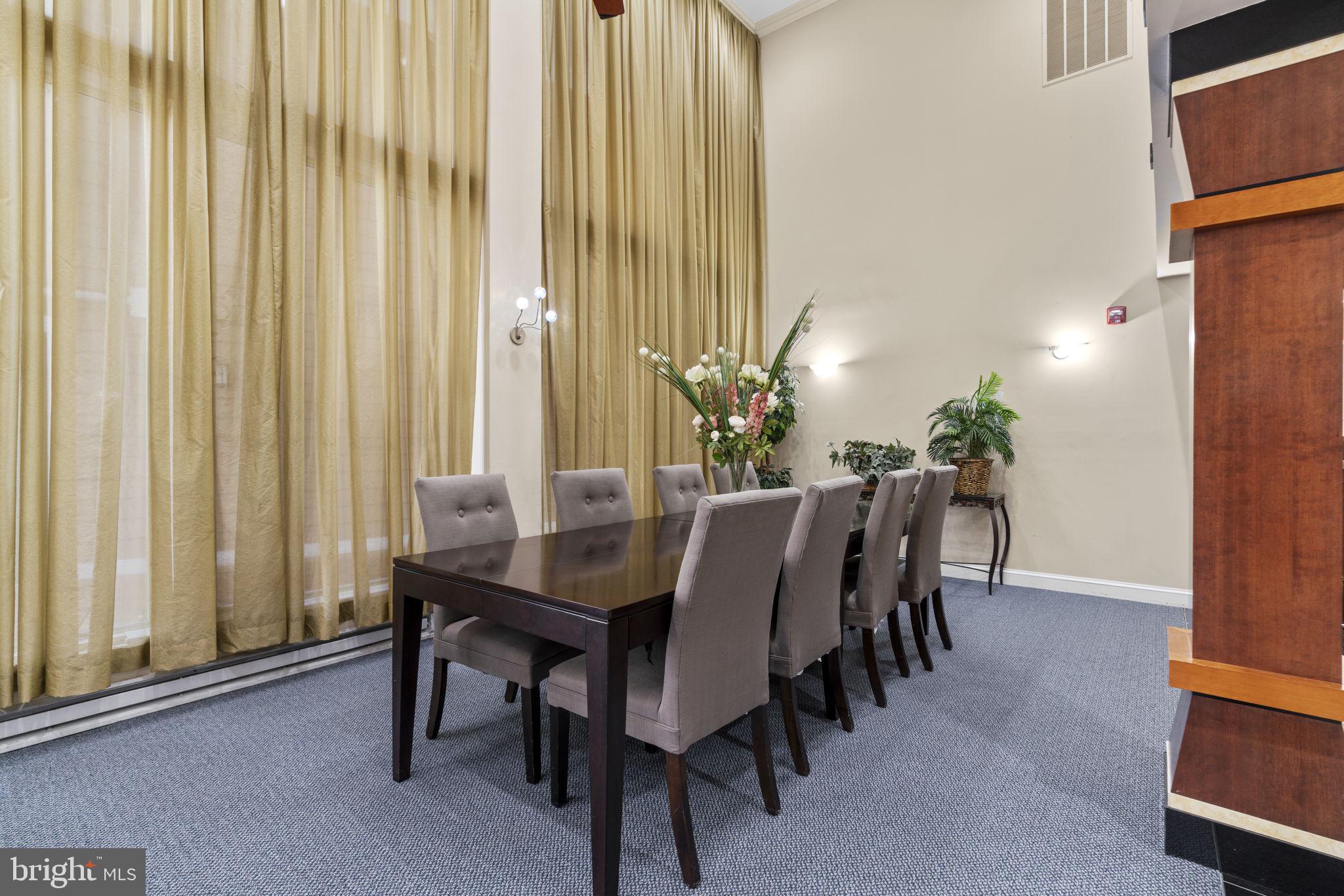 FITZ AT ROCKVILLE TOWN C - Residential