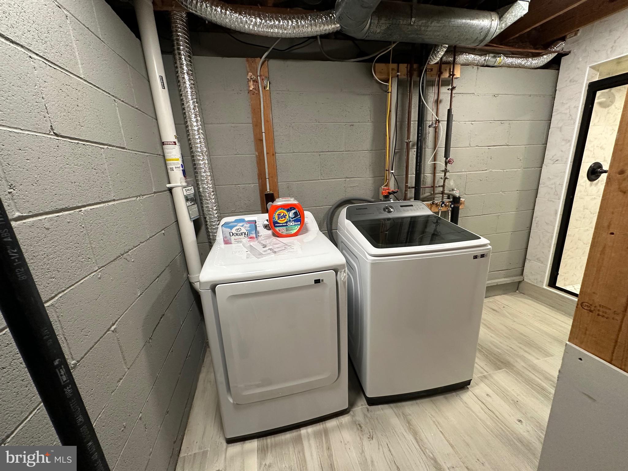 RESTON - Residential Lease