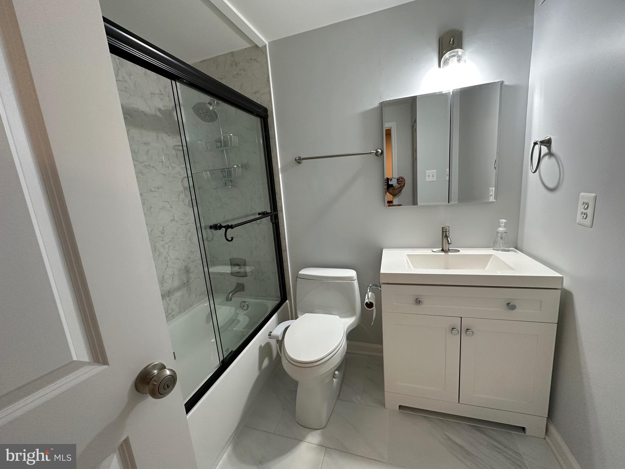 RESTON - Residential Lease