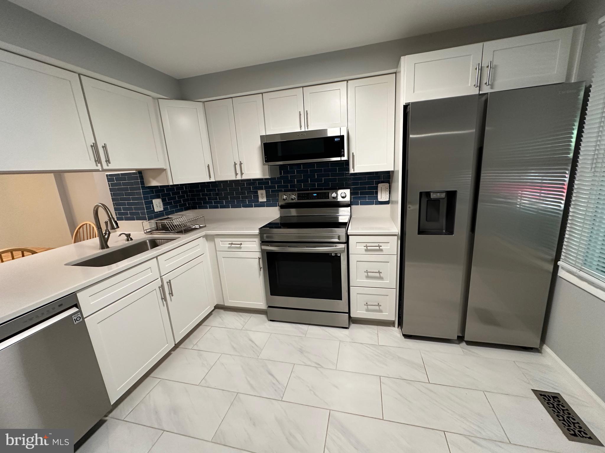 RESTON - Residential Lease