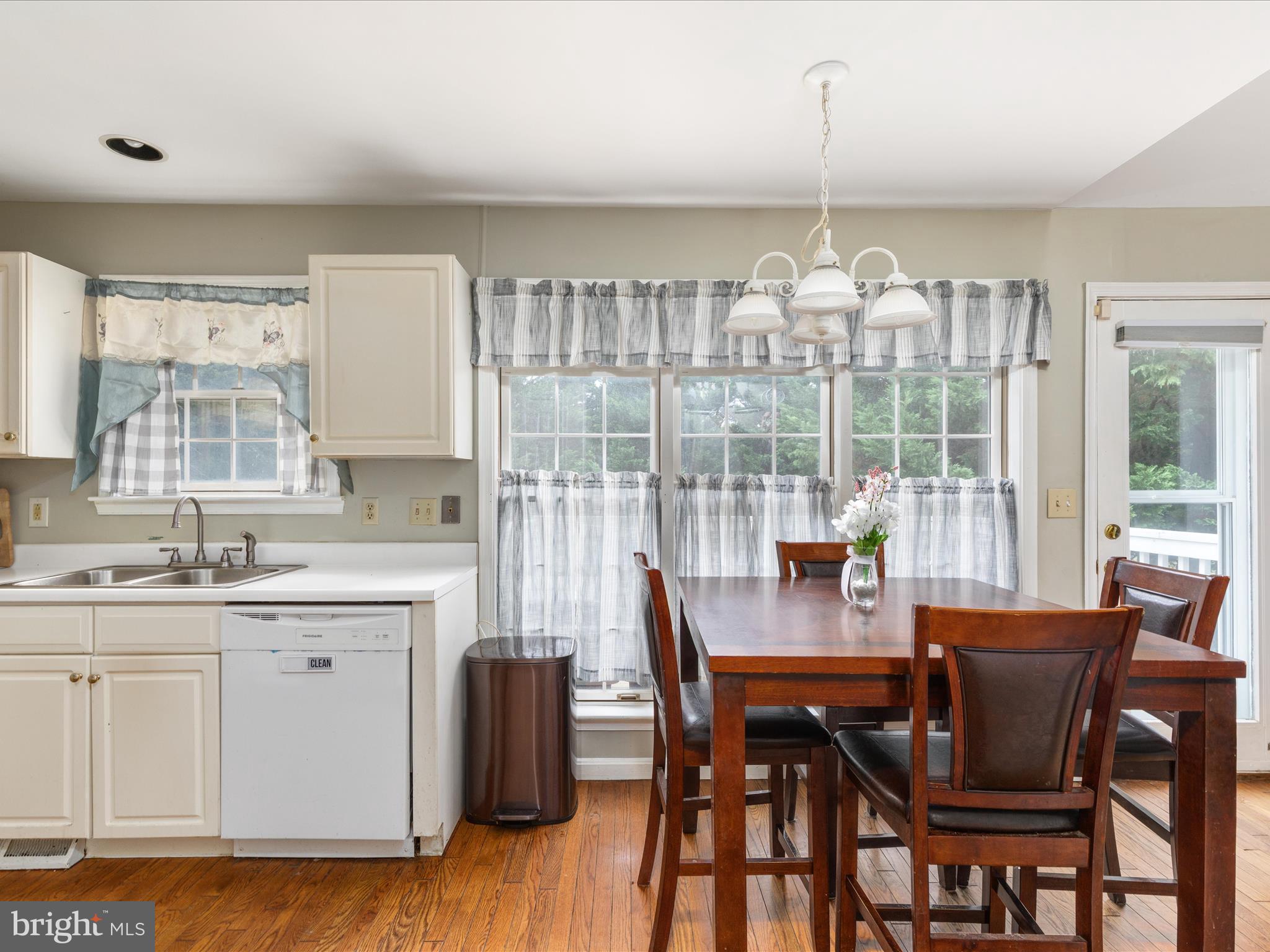 SHAFFER HILLS - Residential