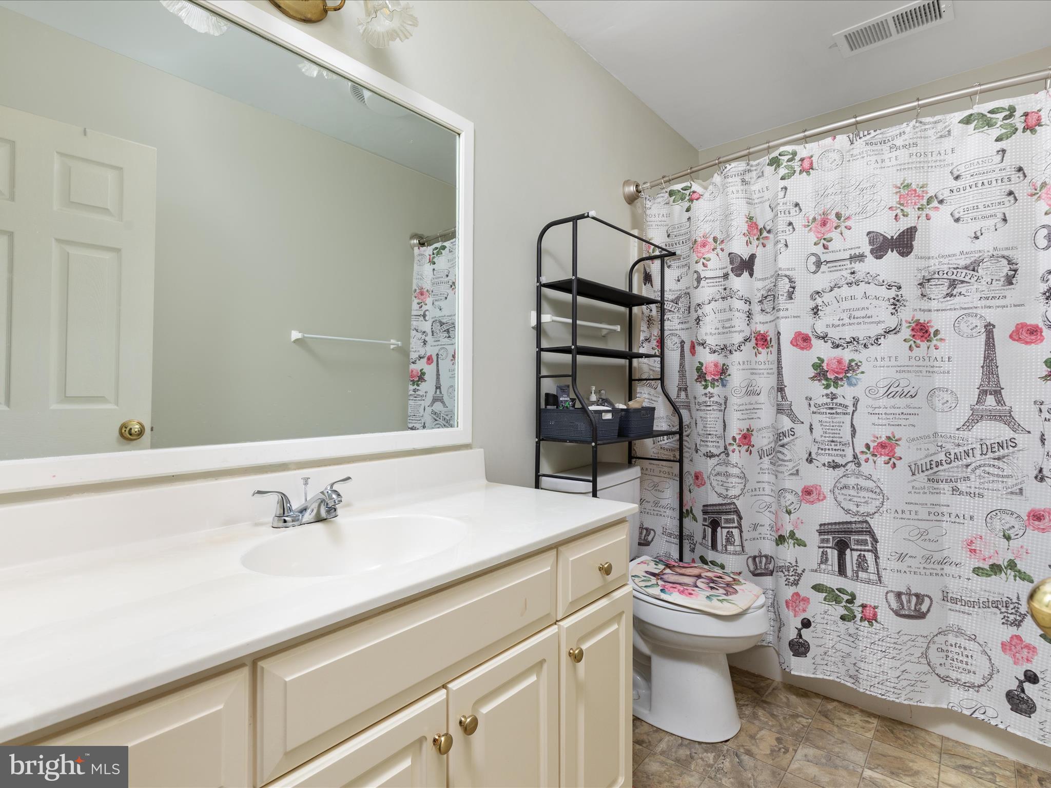 SHAFFER HILLS - Residential