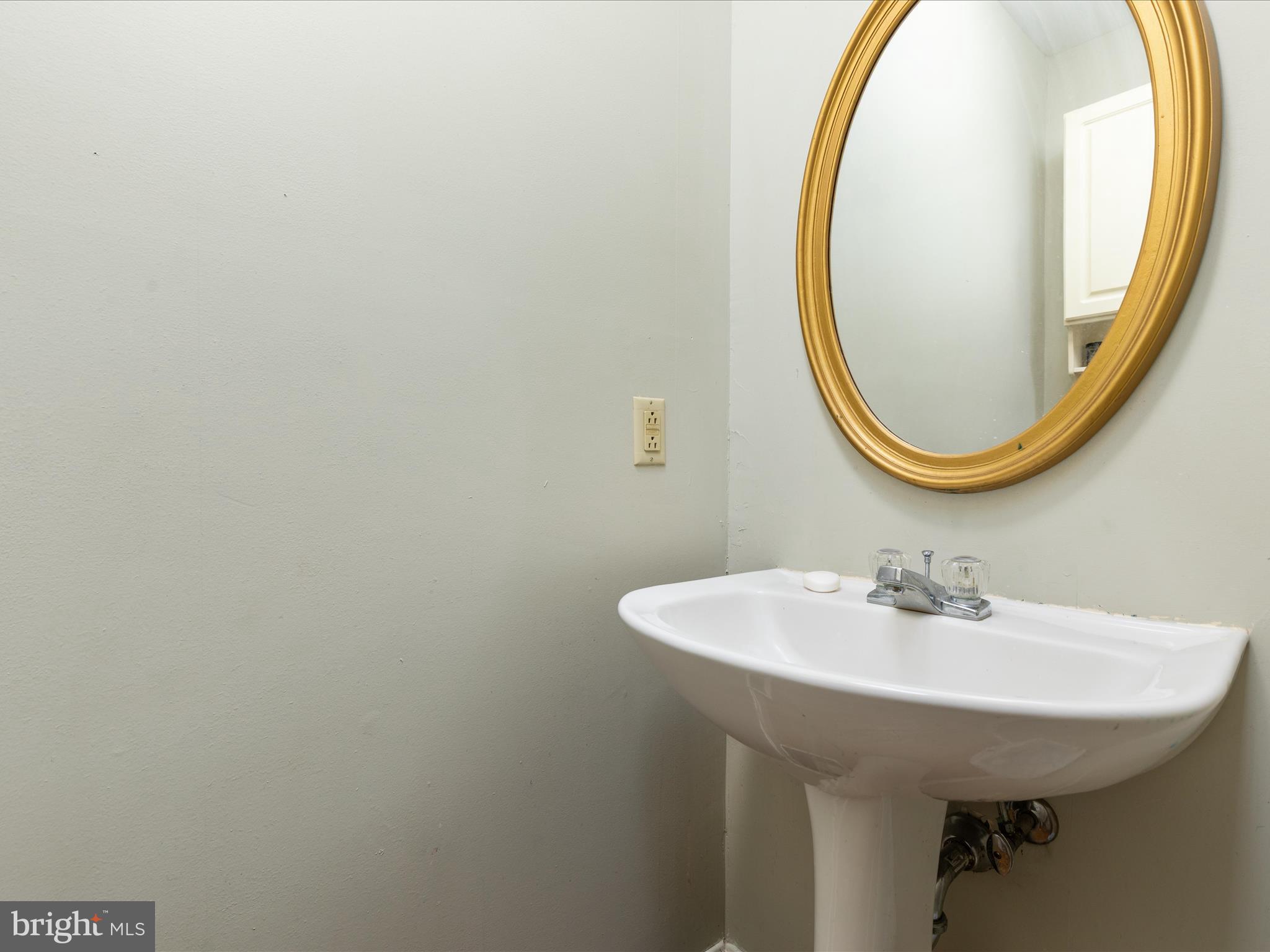 SHAFFER HILLS - Residential