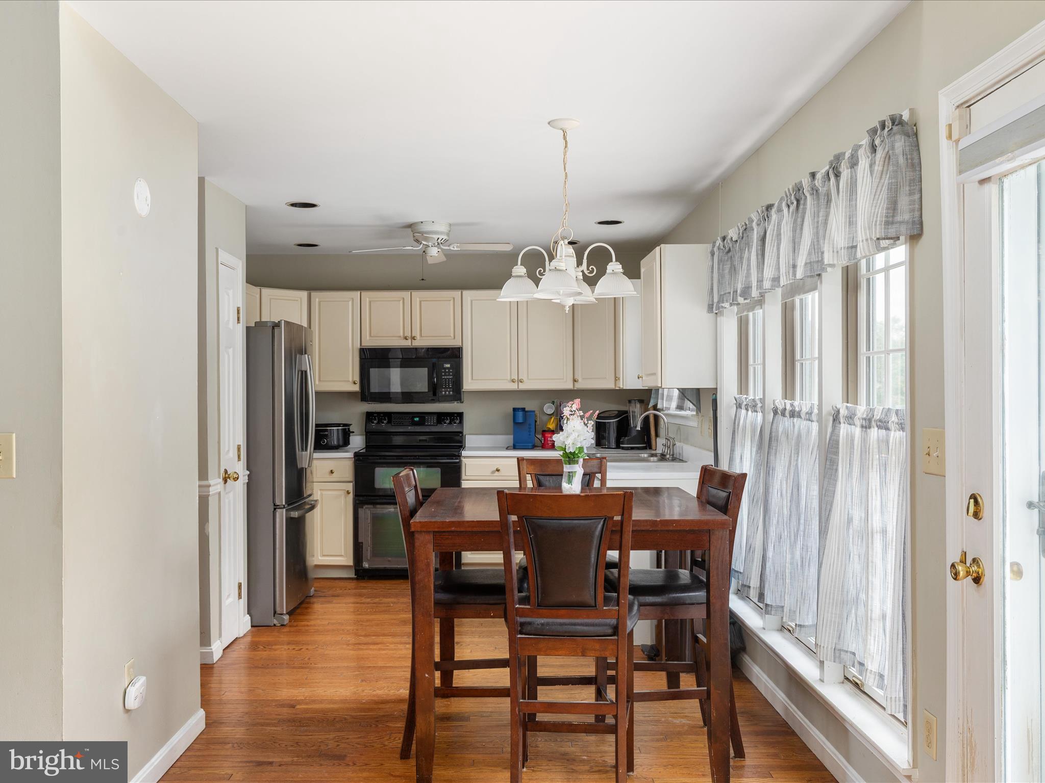 SHAFFER HILLS - Residential