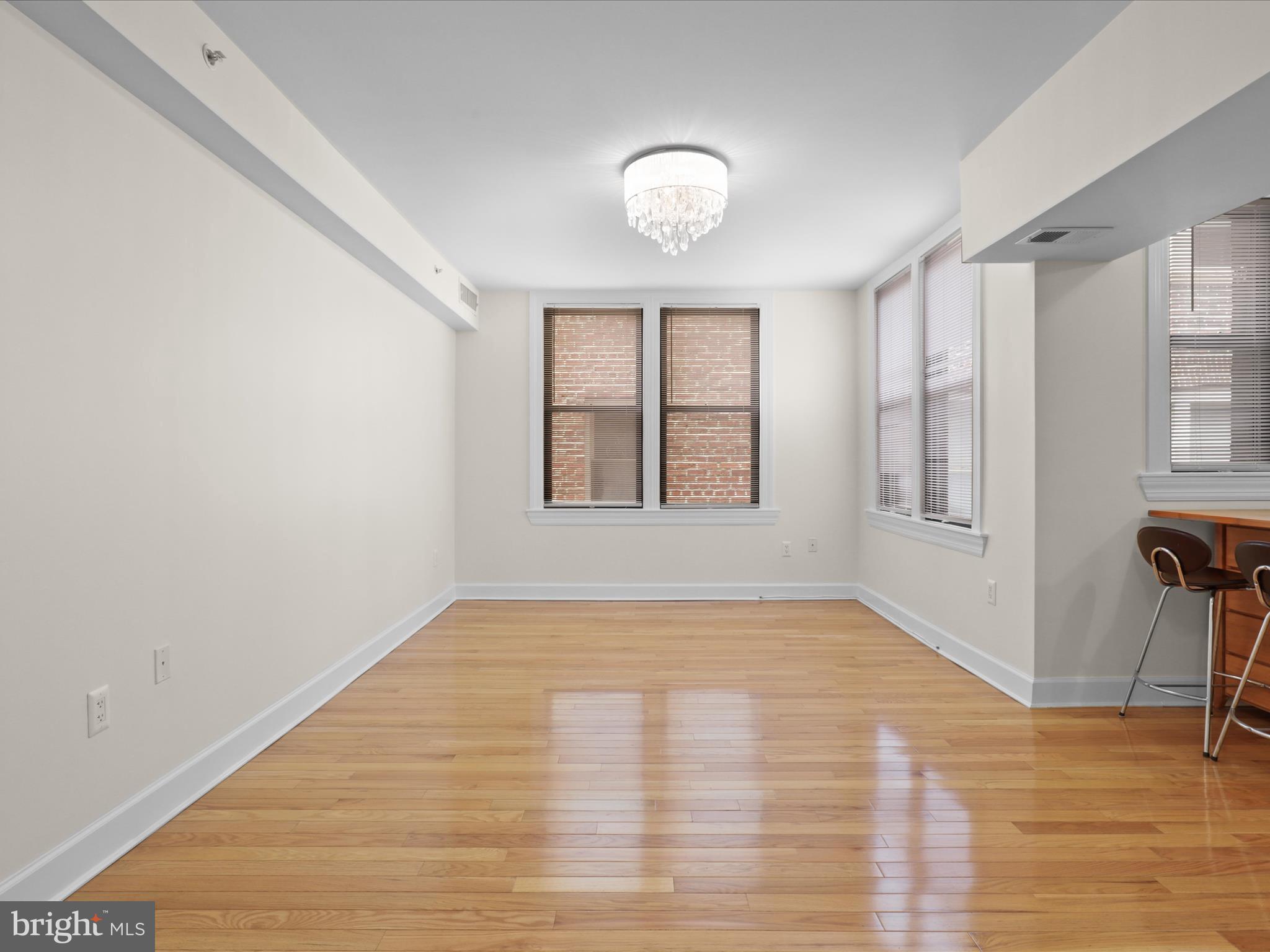 1858 CALIFORNIA STREET NW 33