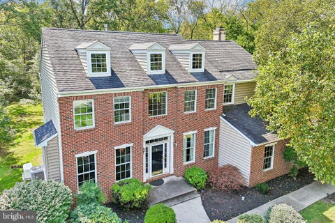 Homes For Sale - 10 Bridle Lane<br/> Montgomery County, COLLEGEVILLE, PA 19426