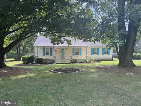 Homes For Sale - 17 Parrish Lane<br/> Fluvanna County, KENTS STORE, VA 23084