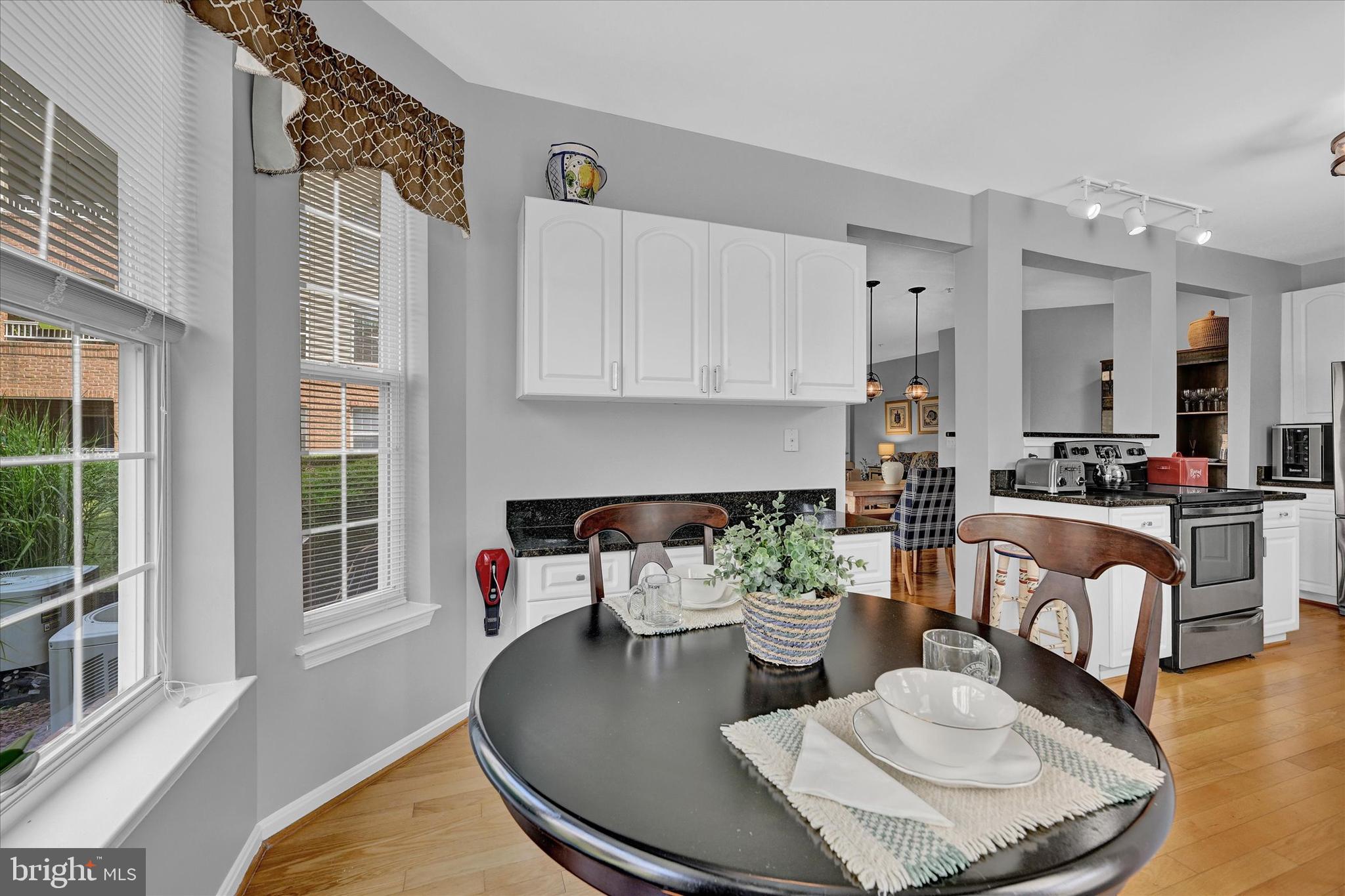 HIGH VIEW AT HUNT VALLEY - Residential