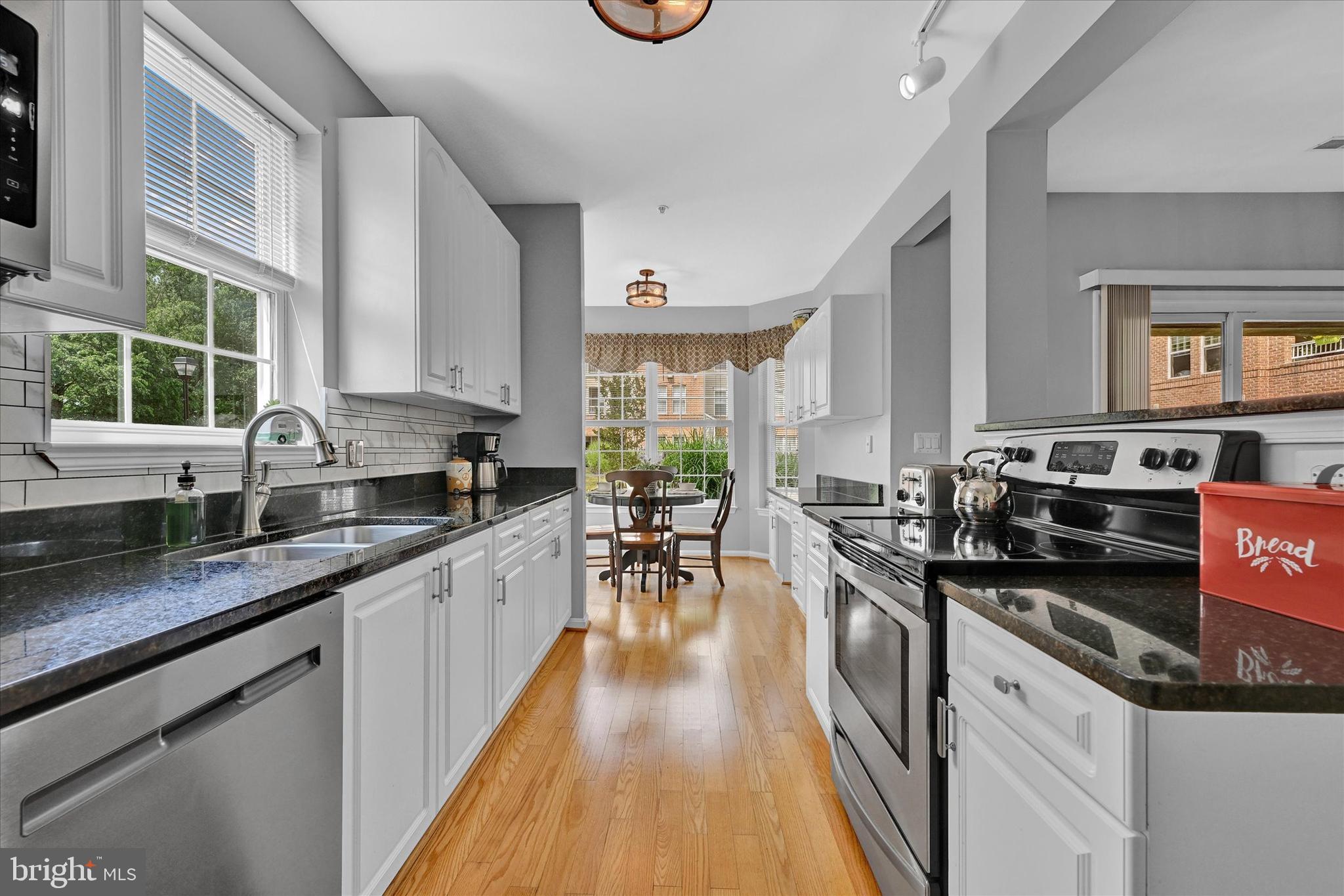 HIGH VIEW AT HUNT VALLEY - Residential