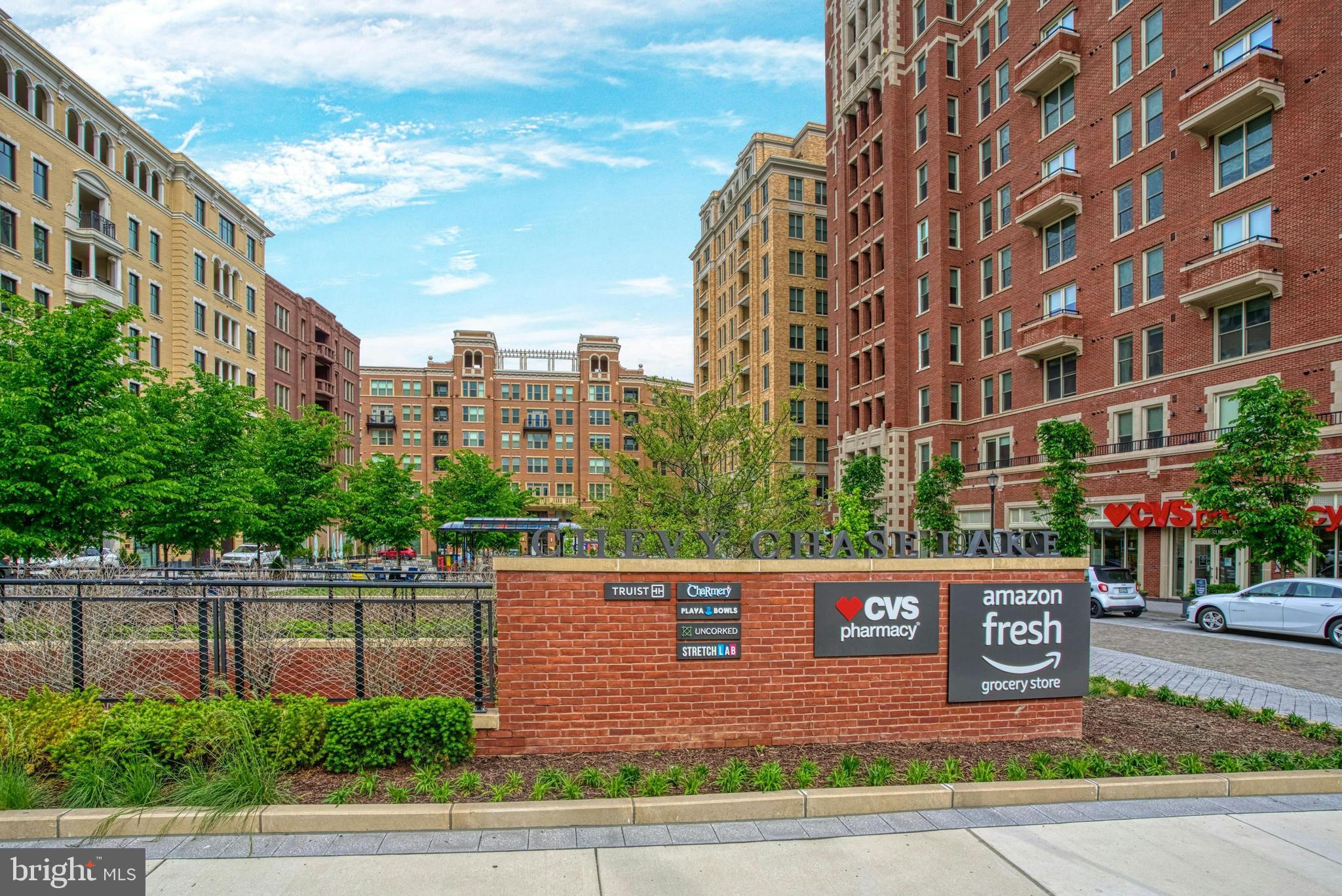 ROCK CREEK KNOLLS - Residential