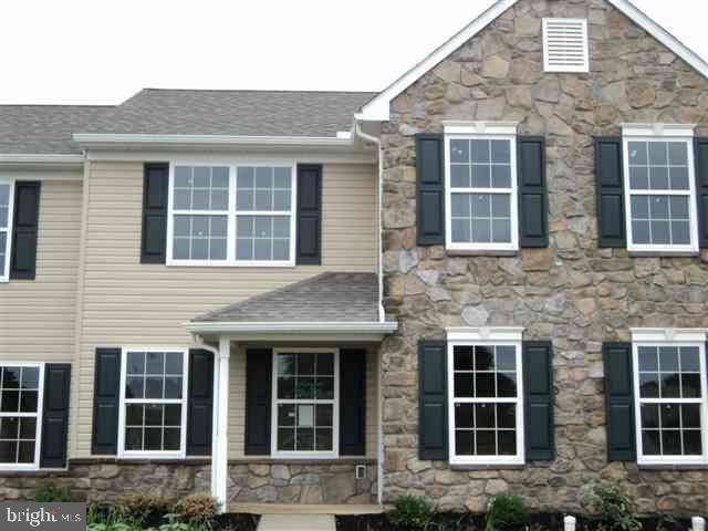 JACKSON MODEL at Keystone Arms! Spacious 2 Story Townhome Features: Lrg Kit w/Peninsula & Brkfst Bar. 2nd Flr Lau, Master Suite w/Walk-in Closet & Great Bth. 2nd Bedrm w/Pvt Bath!. Conveniently Loc to Carl Barracks, Dickinson College, RT 81 & Pa Turnpike. Welcome Center at 508 TAYLOR AV is Open Fri., & Sun. 1-4PM. Keystone Arms Offers Pool, Fit Cntr, Comm Cntr, & Playground. SELLER INCENTIVE OF $5000 (SELLER ASSIST OR PRICE).