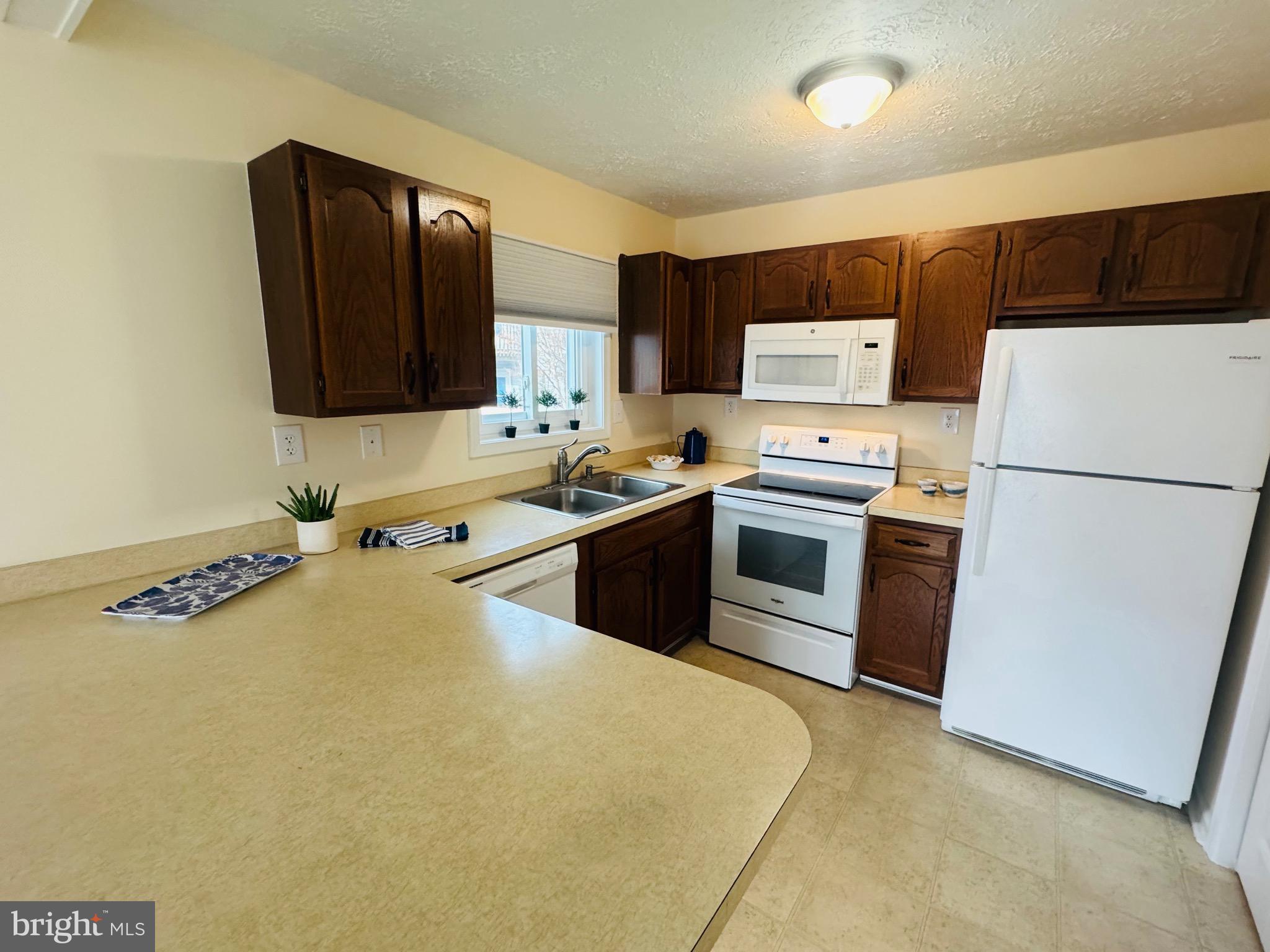 14400 JARVIS AVENUE 113C