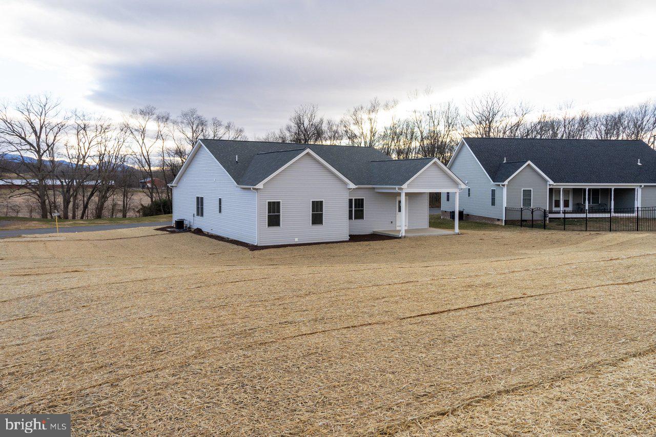 FAIRWAY MANOR - Residential
