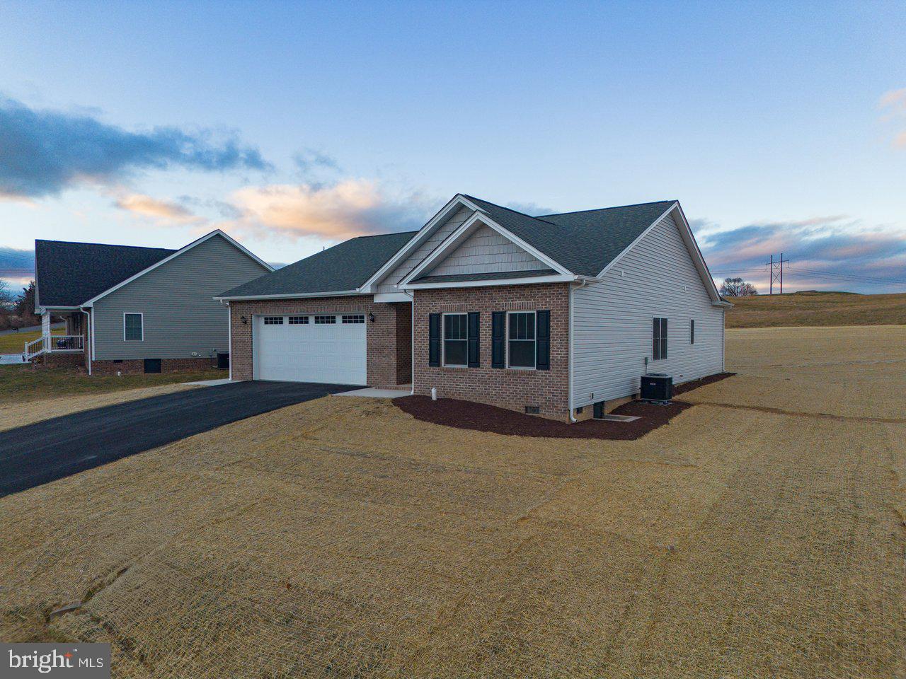 FAIRWAY MANOR - Residential