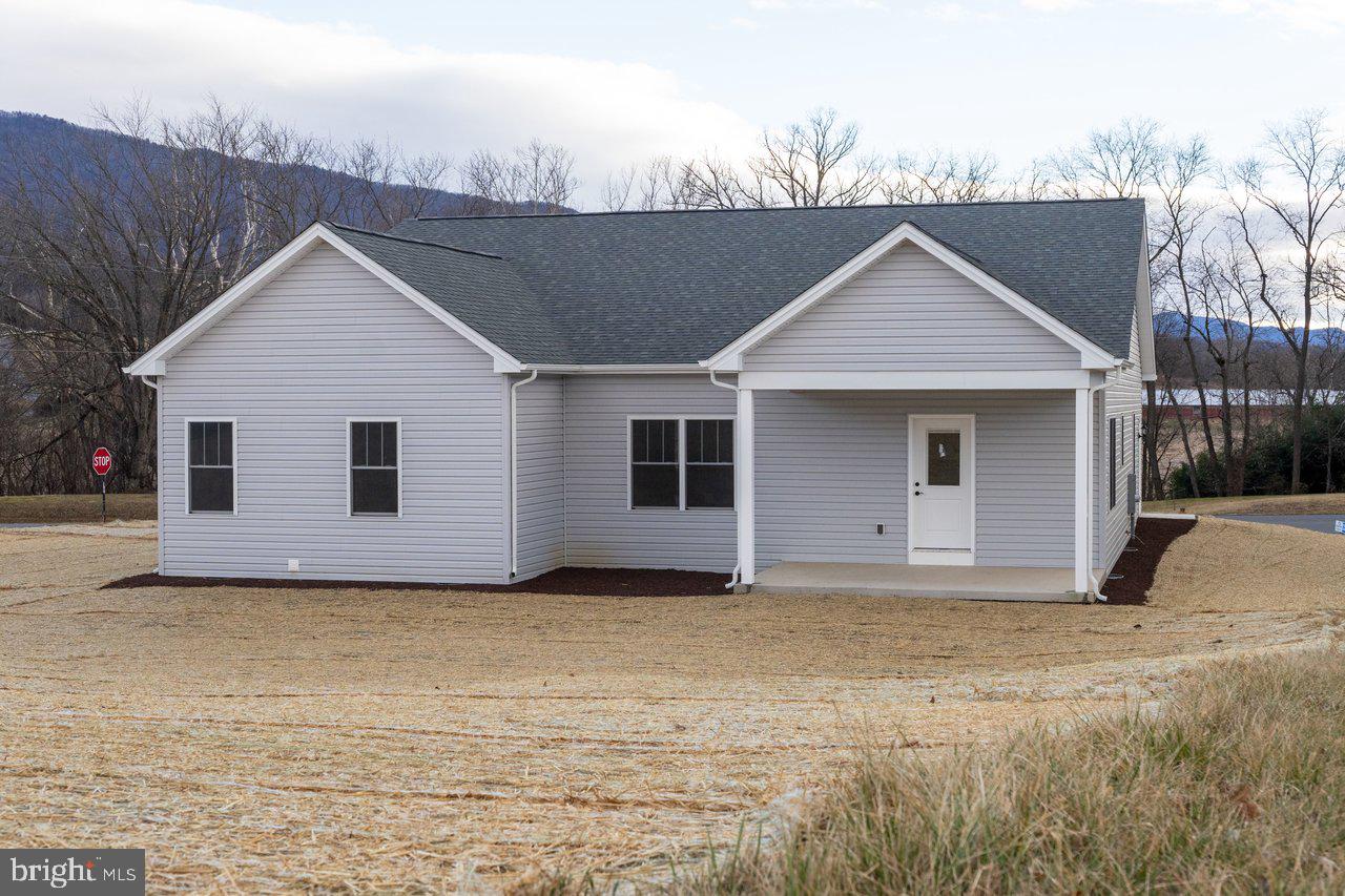FAIRWAY MANOR - Residential