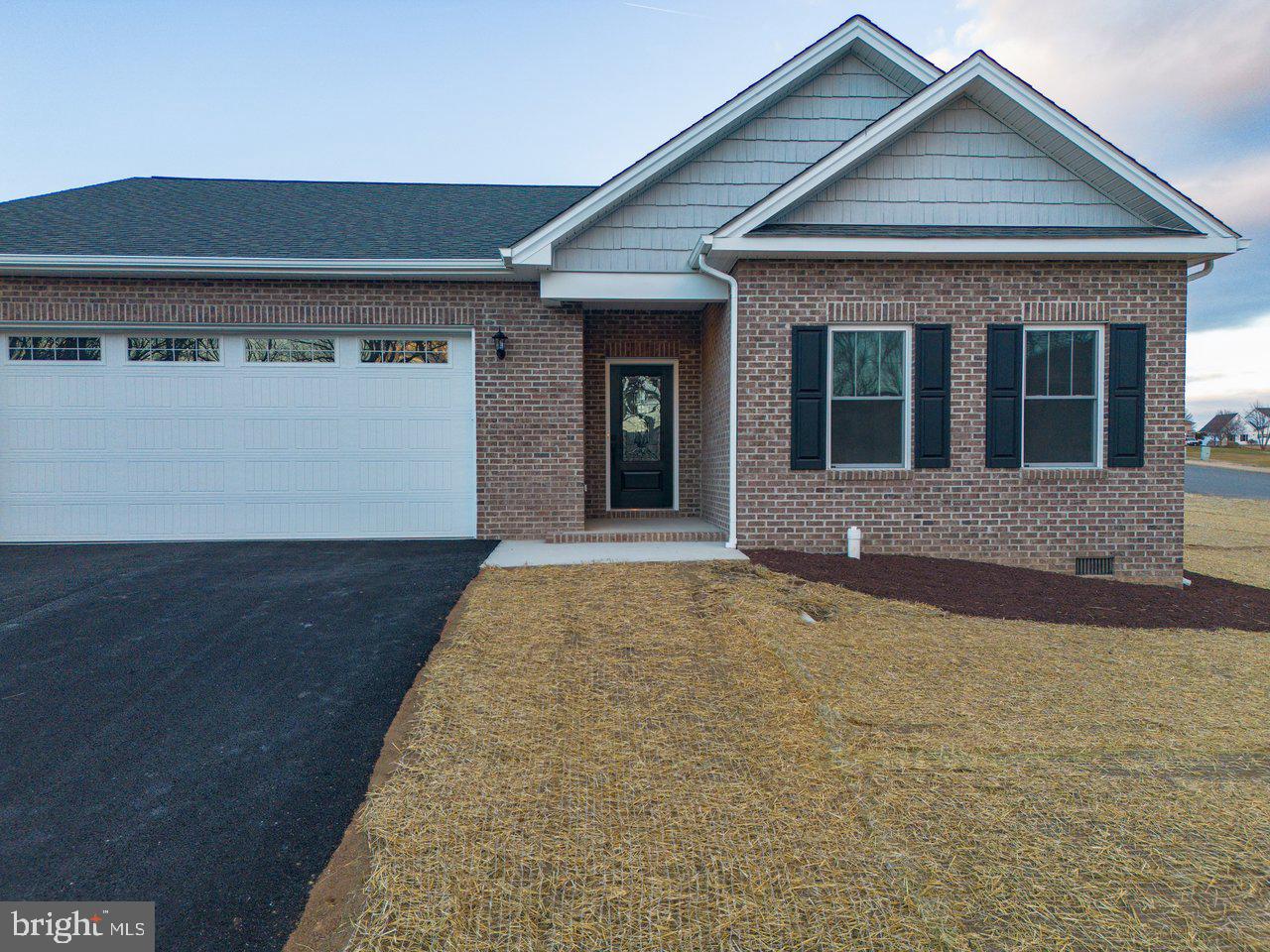 FAIRWAY MANOR - Residential