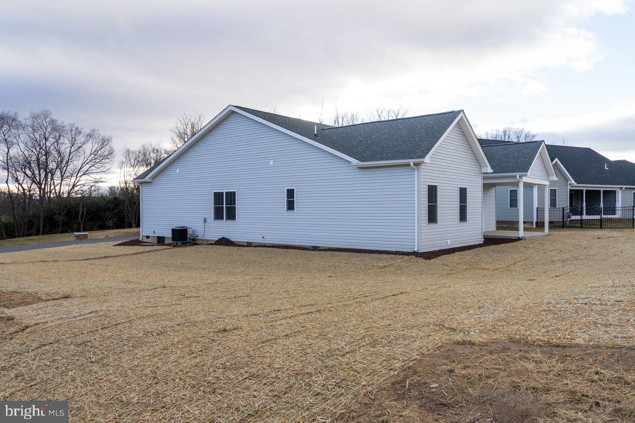 FAIRWAY MANOR - Residential