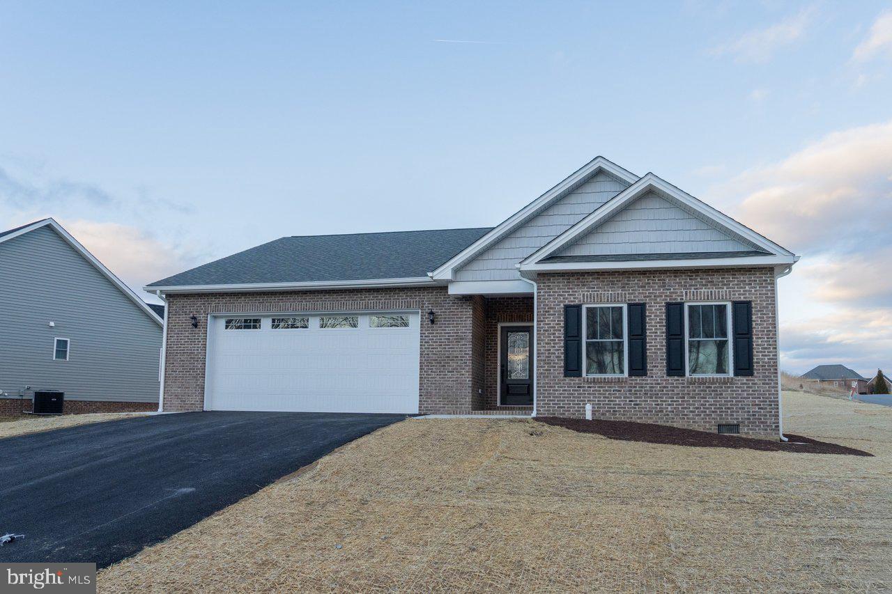FAIRWAY MANOR - Residential