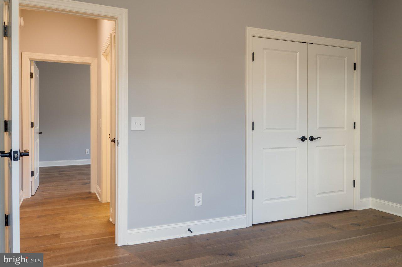 FAIRWAY MANOR - Residential
