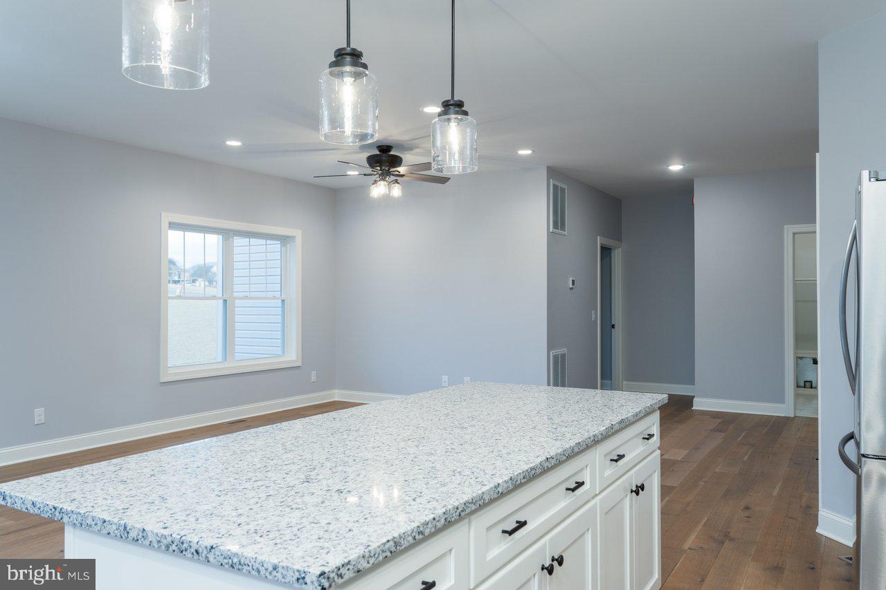 FAIRWAY MANOR - Residential