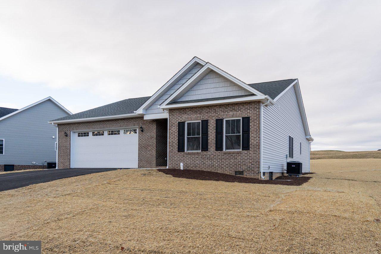 FAIRWAY MANOR - Residential