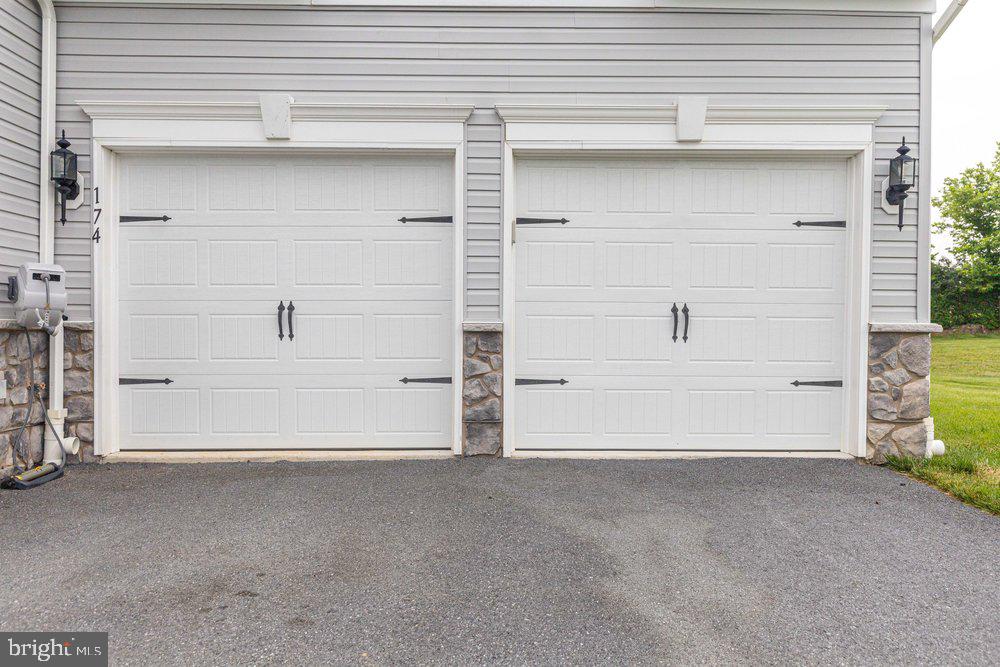 174 PARADISE VIEW DRIVE