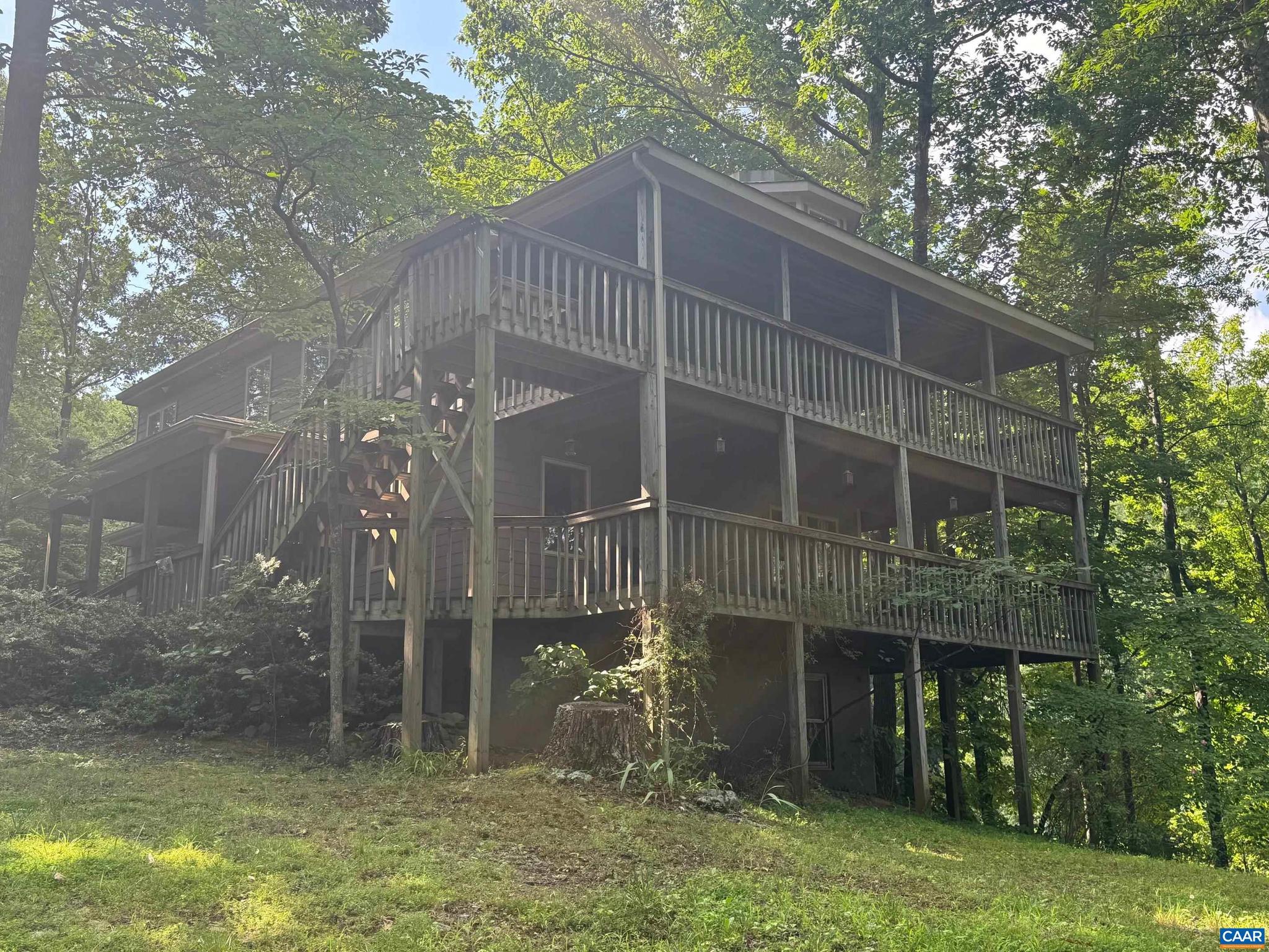 1950 LOCUST HOLLOW RD