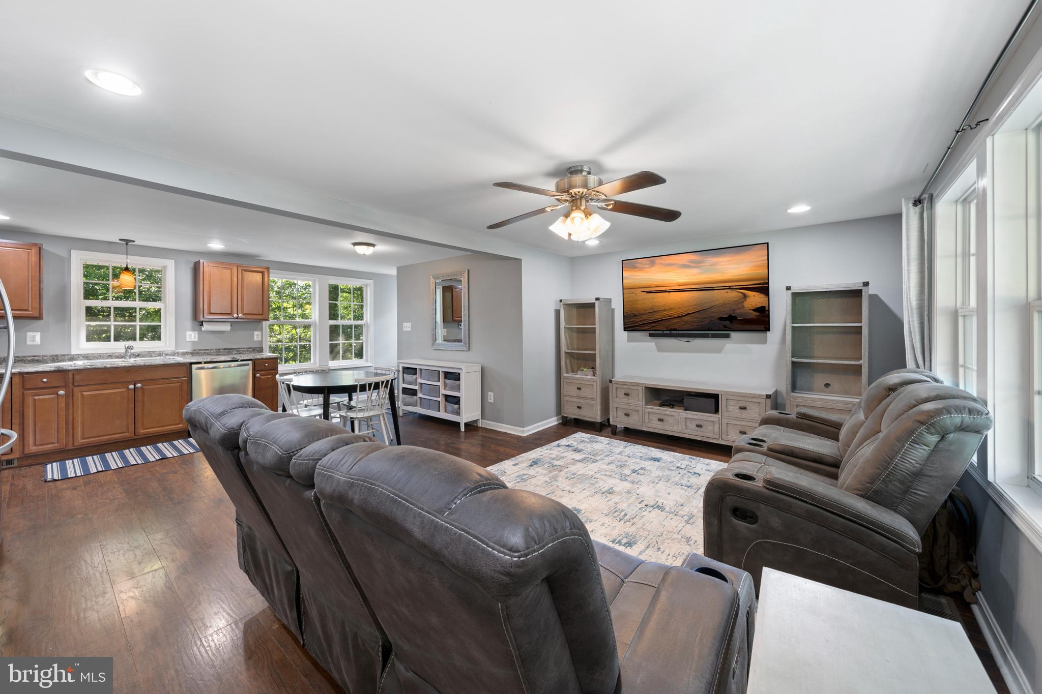 CLIFFTON ON THE POTOMAC - Residential