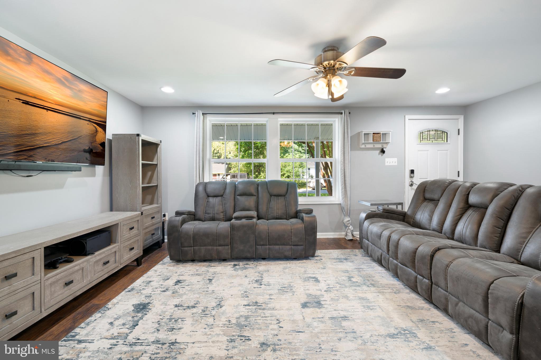 CLIFFTON ON THE POTOMAC - Residential