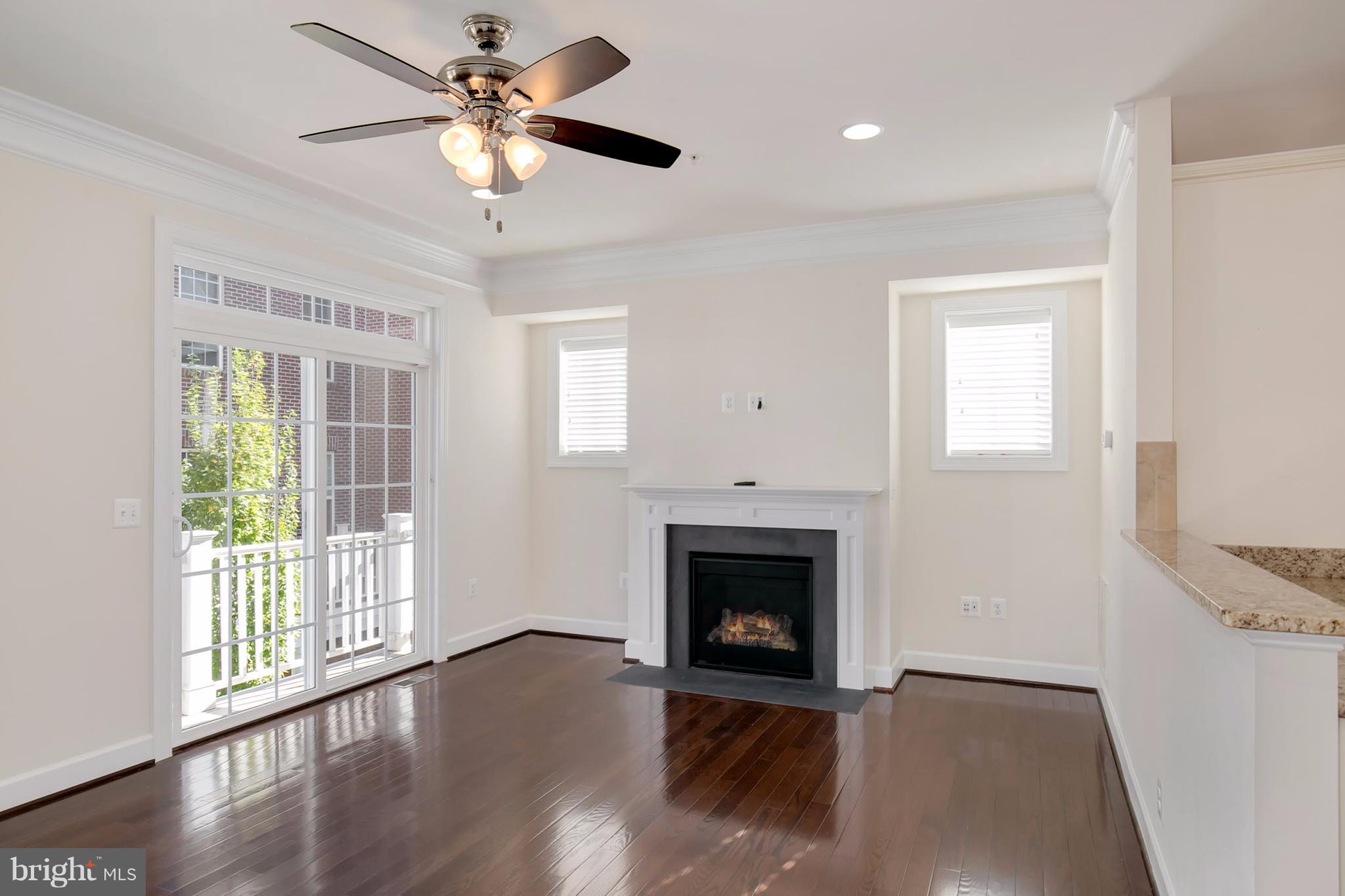 JAGUAR/YORKTOWN - Residential