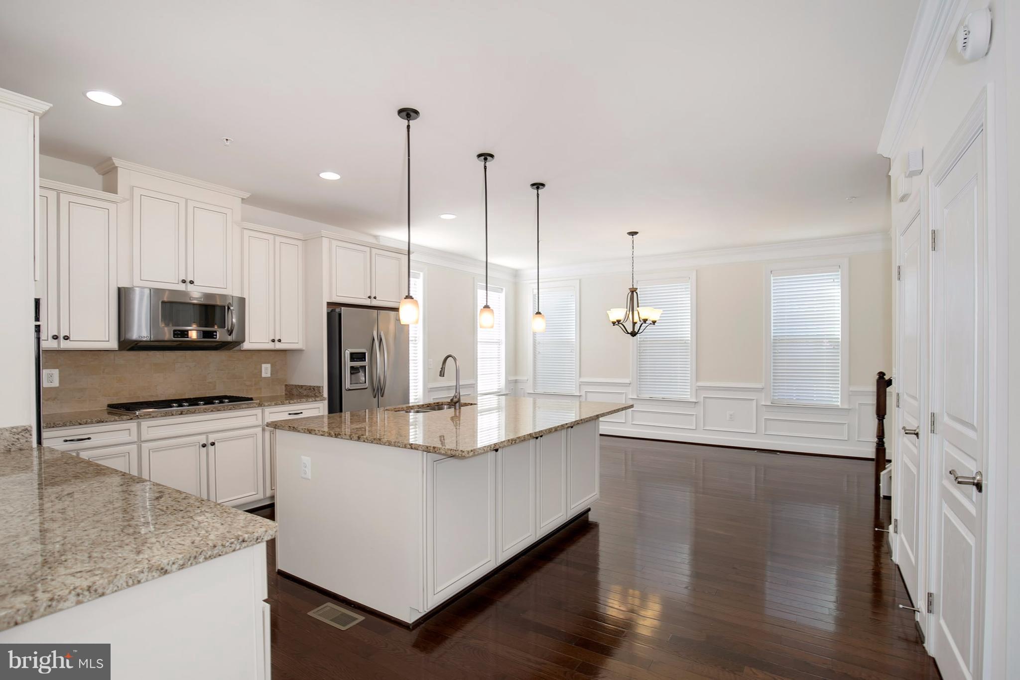 JAGUAR/YORKTOWN - Residential