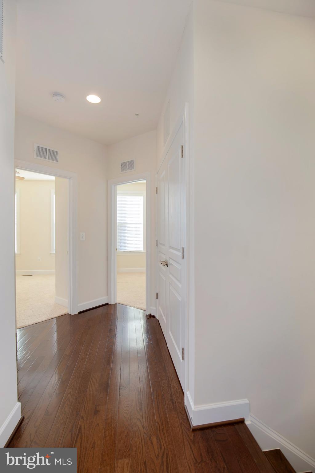 JAGUAR/YORKTOWN - Residential