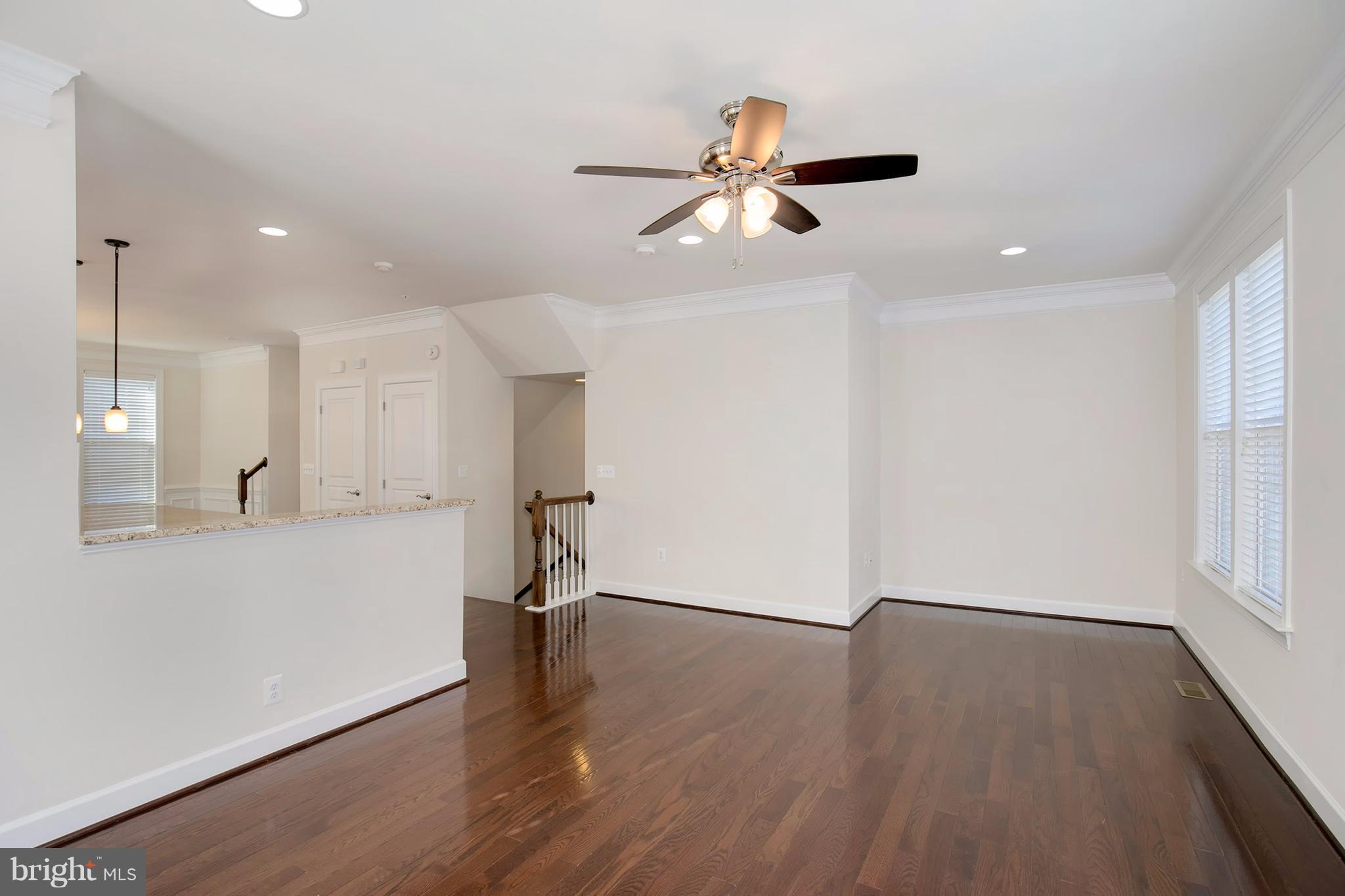 JAGUAR/YORKTOWN - Residential