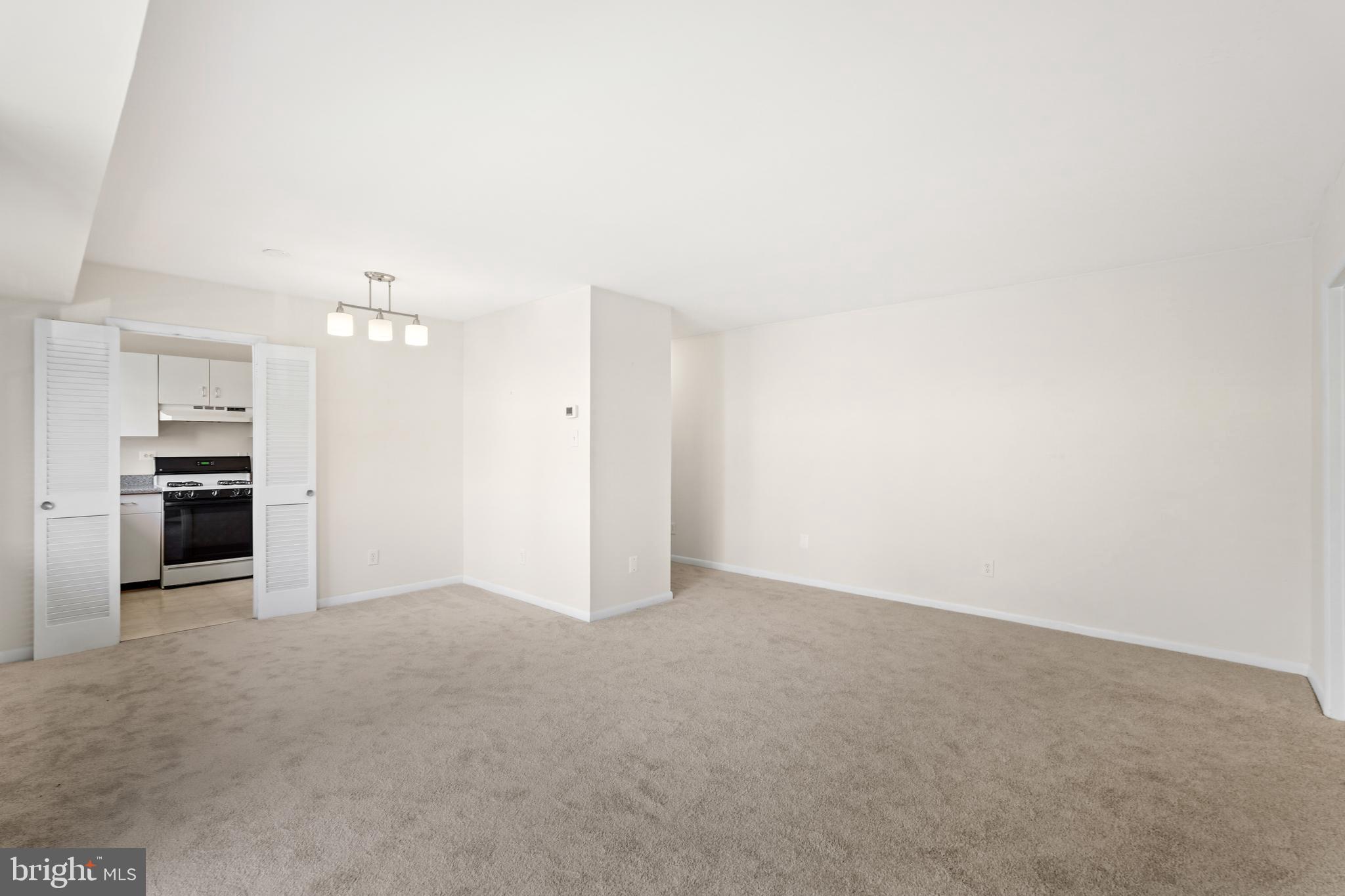 10630 MONTROSE AVENUE 104